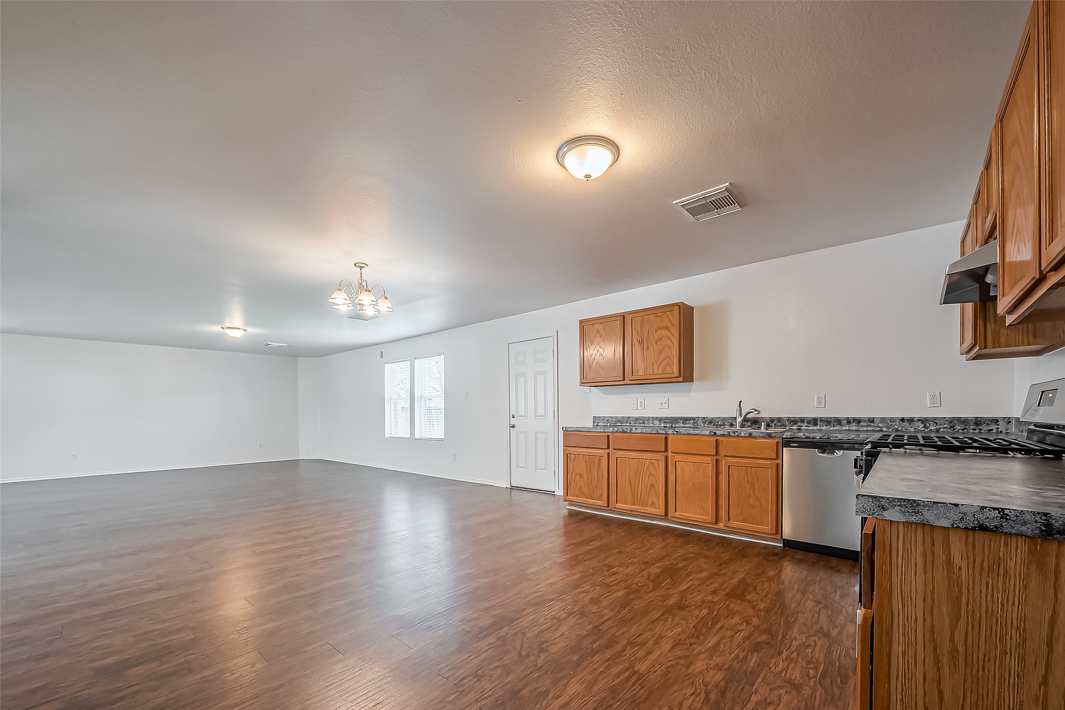7923 Ashland Springs Lane Property Photo 17