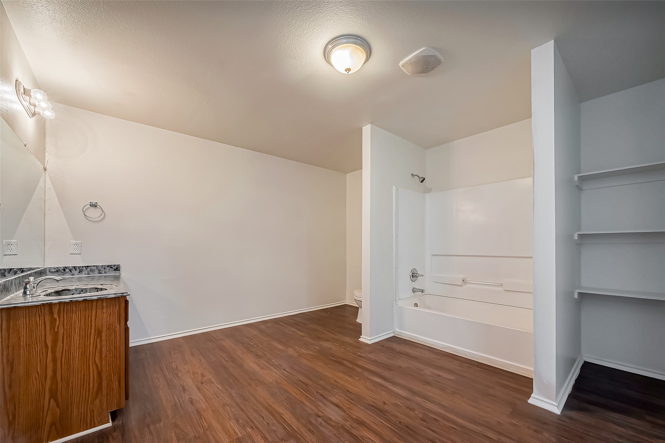 7923 Ashland Springs Lane Property Photo 40