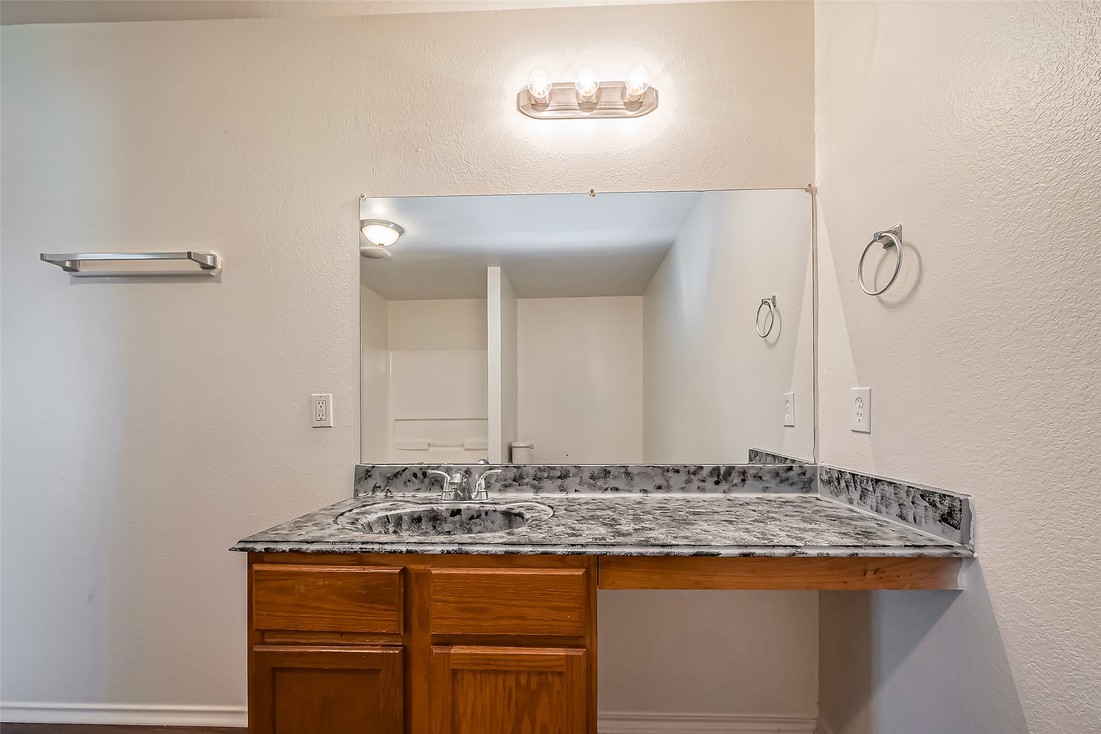 7923 Ashland Springs Lane Property Photo 42