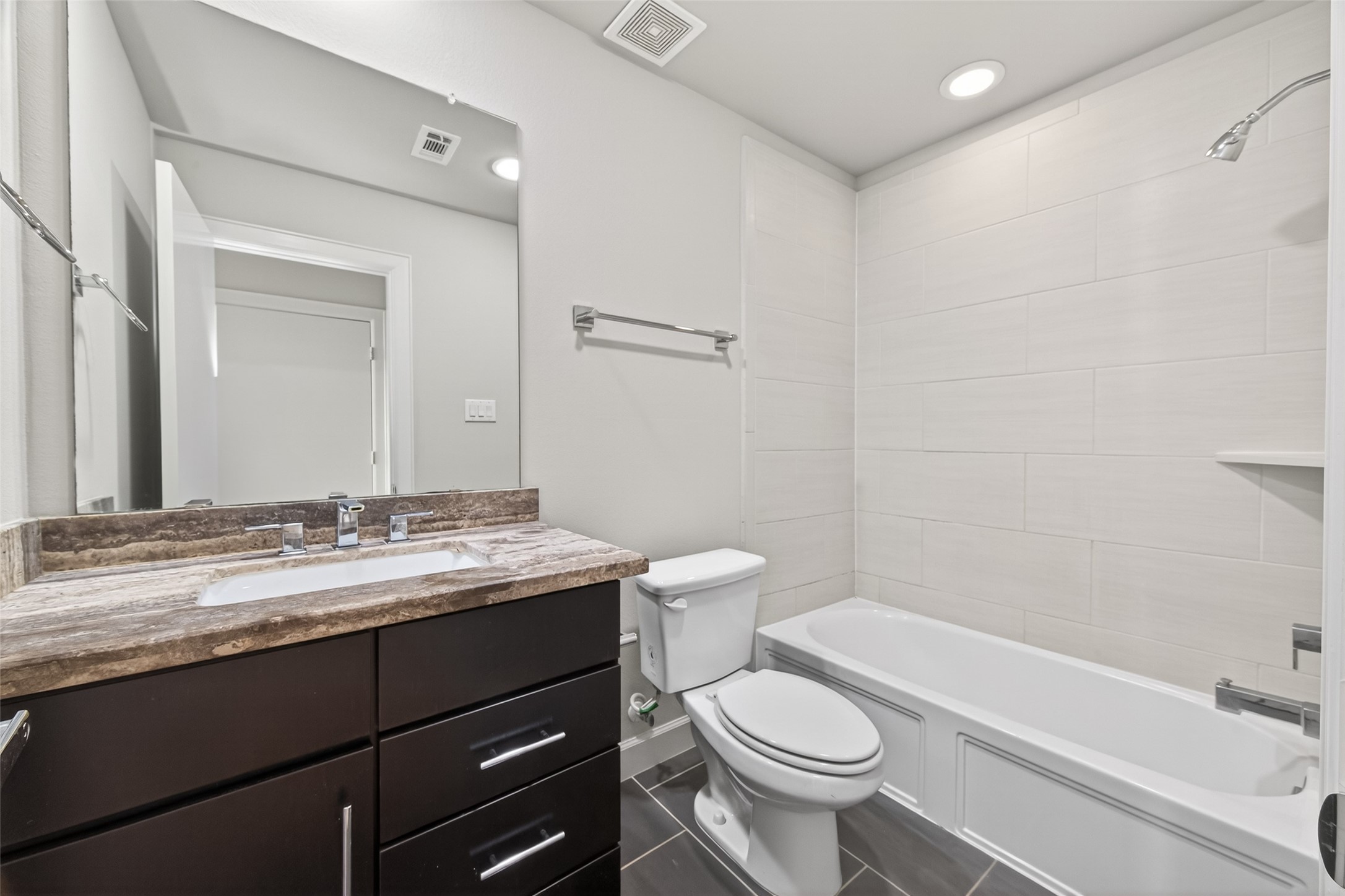 5313 Inker Street Property Photo 28