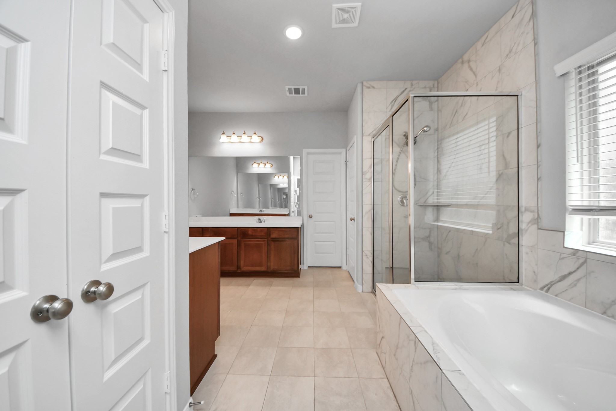 3102 Trishelle Court Property Photo 21