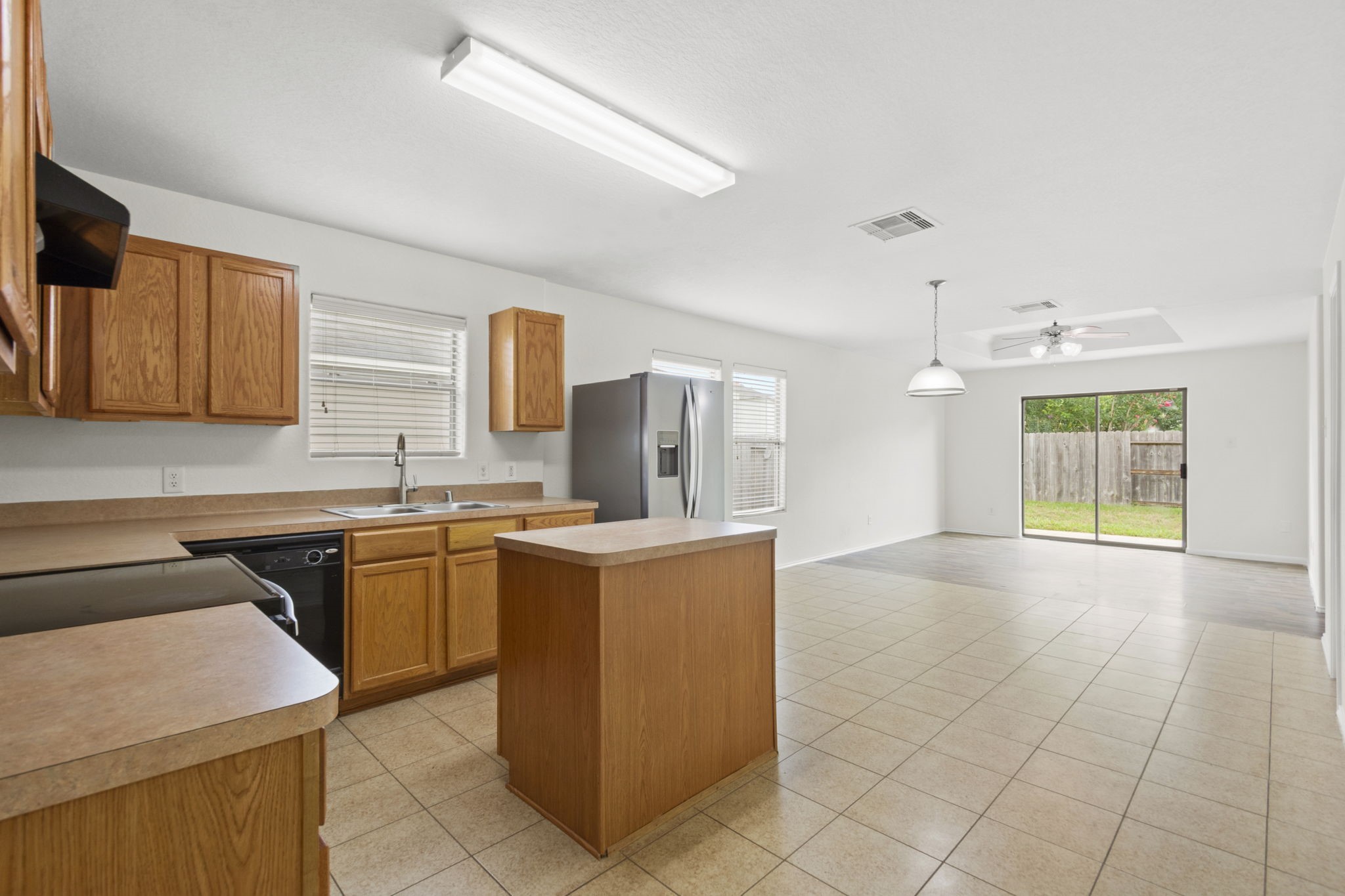 7910 Buffalo View Lane Property Photo 6