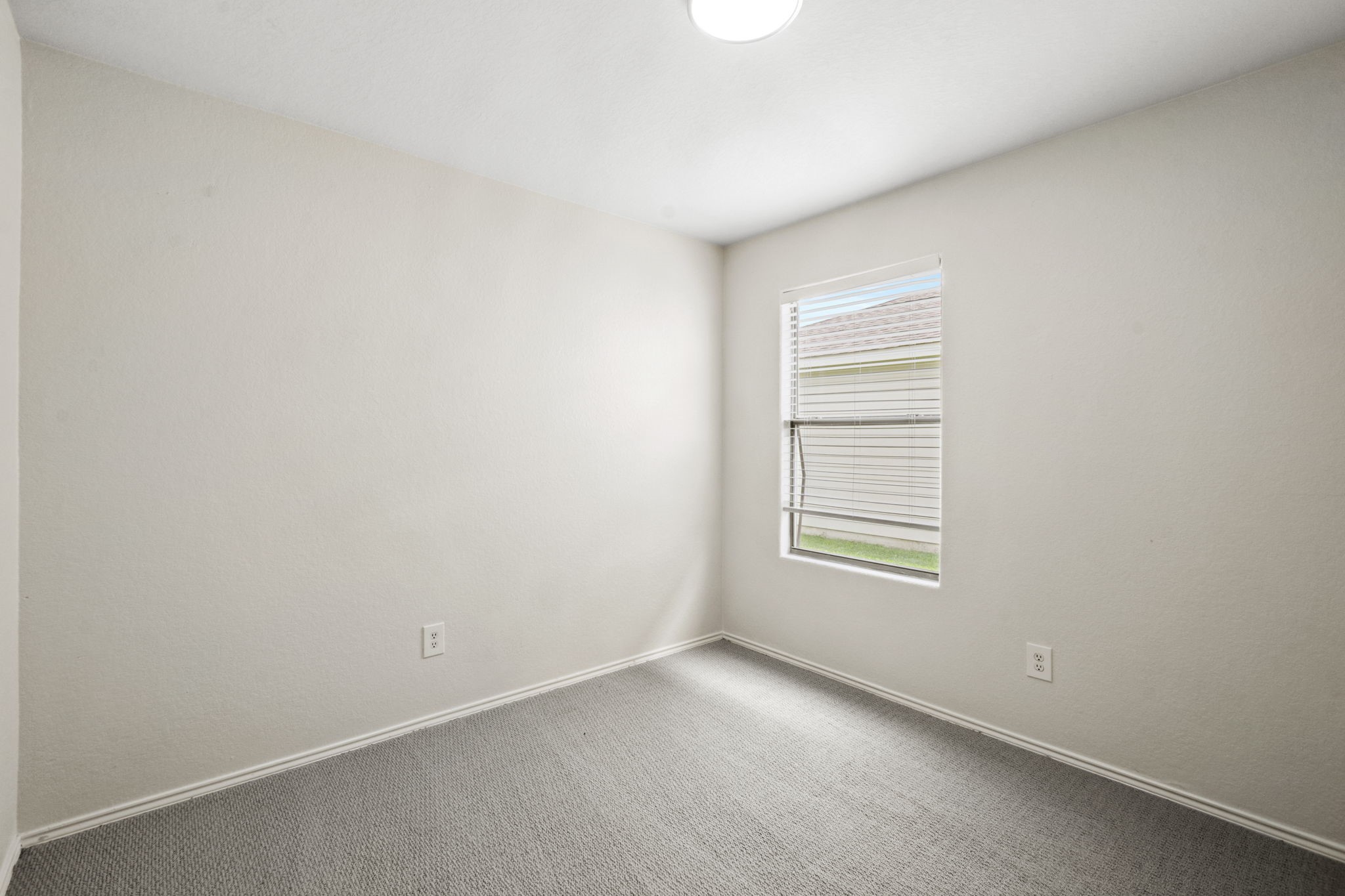 7910 Buffalo View Lane Property Photo 13