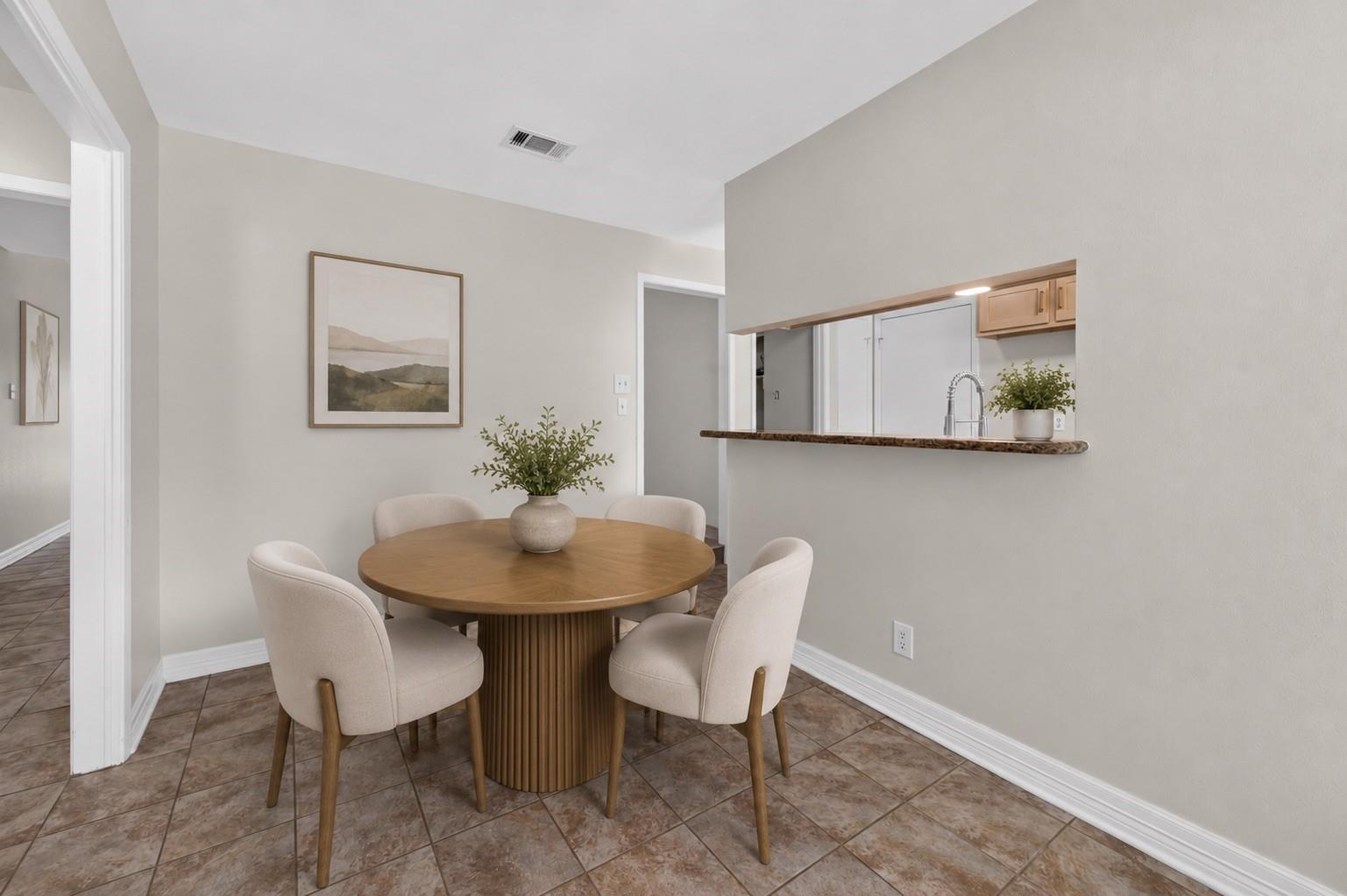6903 Briarfield Drive Property Photo 6