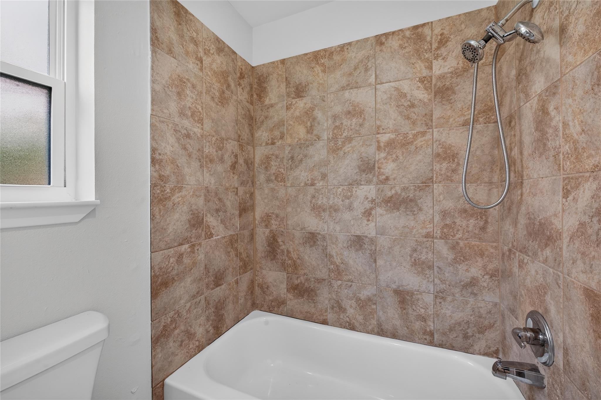 6903 Briarfield Drive Property Photo 10