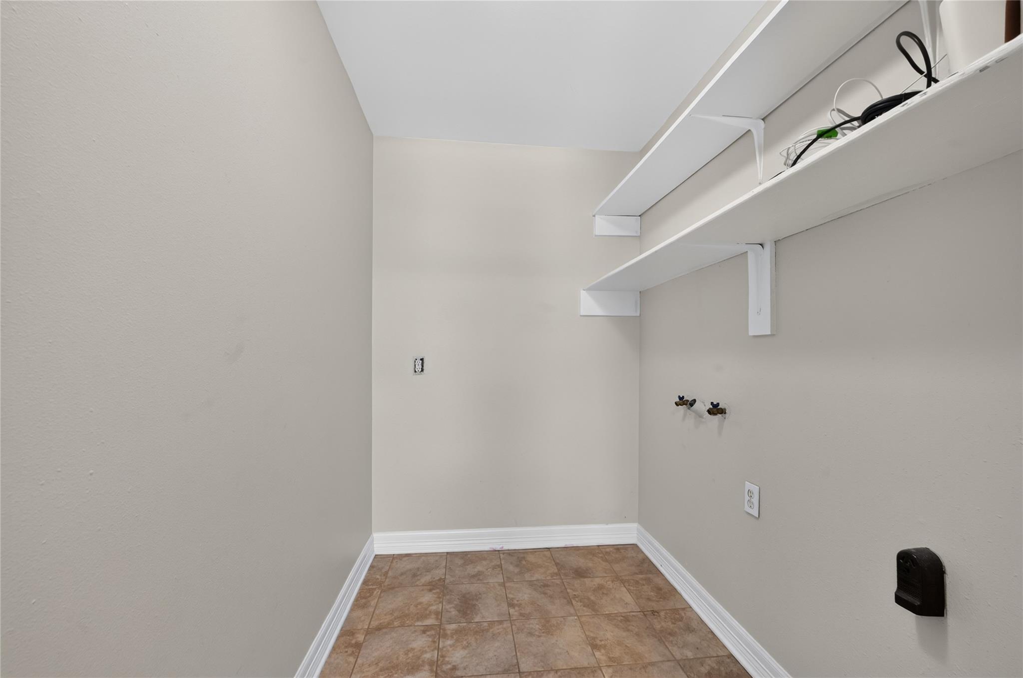 6903 Briarfield Drive Property Photo 16