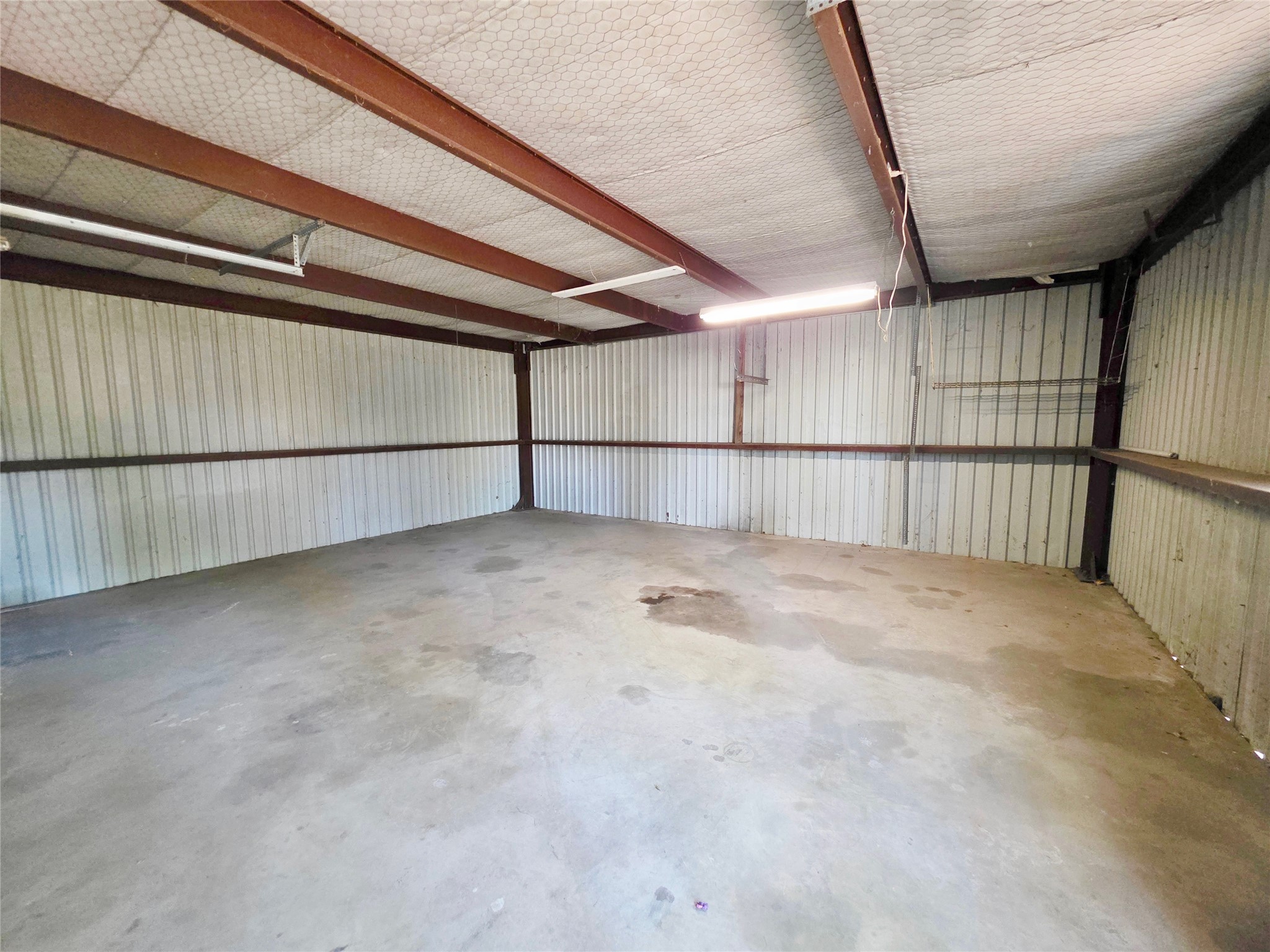 111 S Harvey House Road Property Photo 18