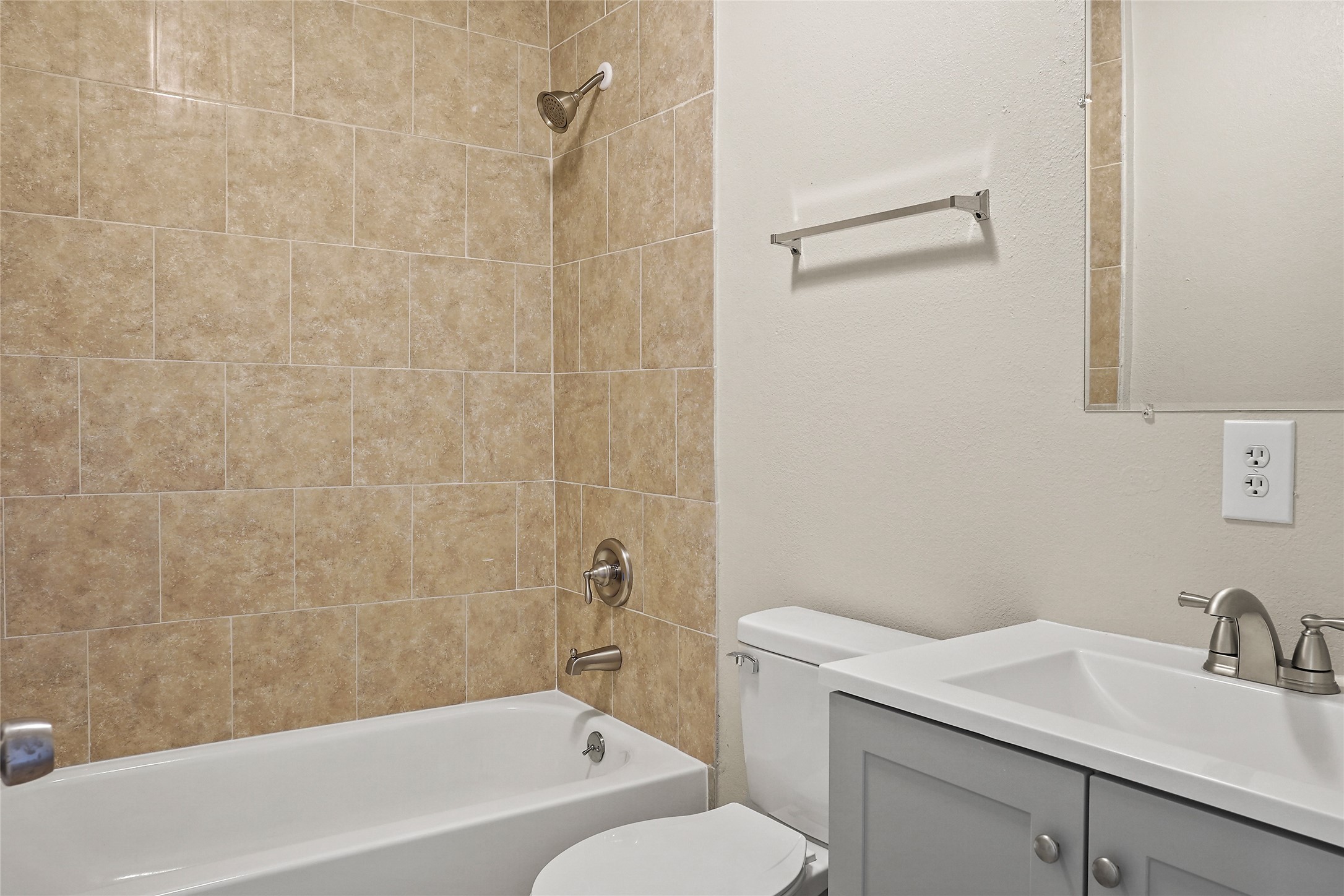 1210 Scott Street Property Photo 8