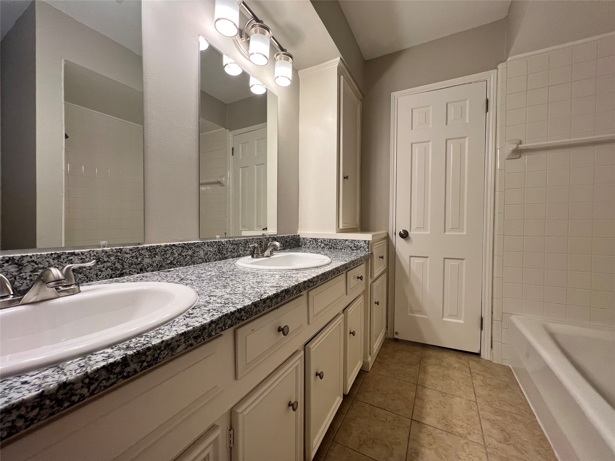 1506 Castlerock Drive Property Photo 39