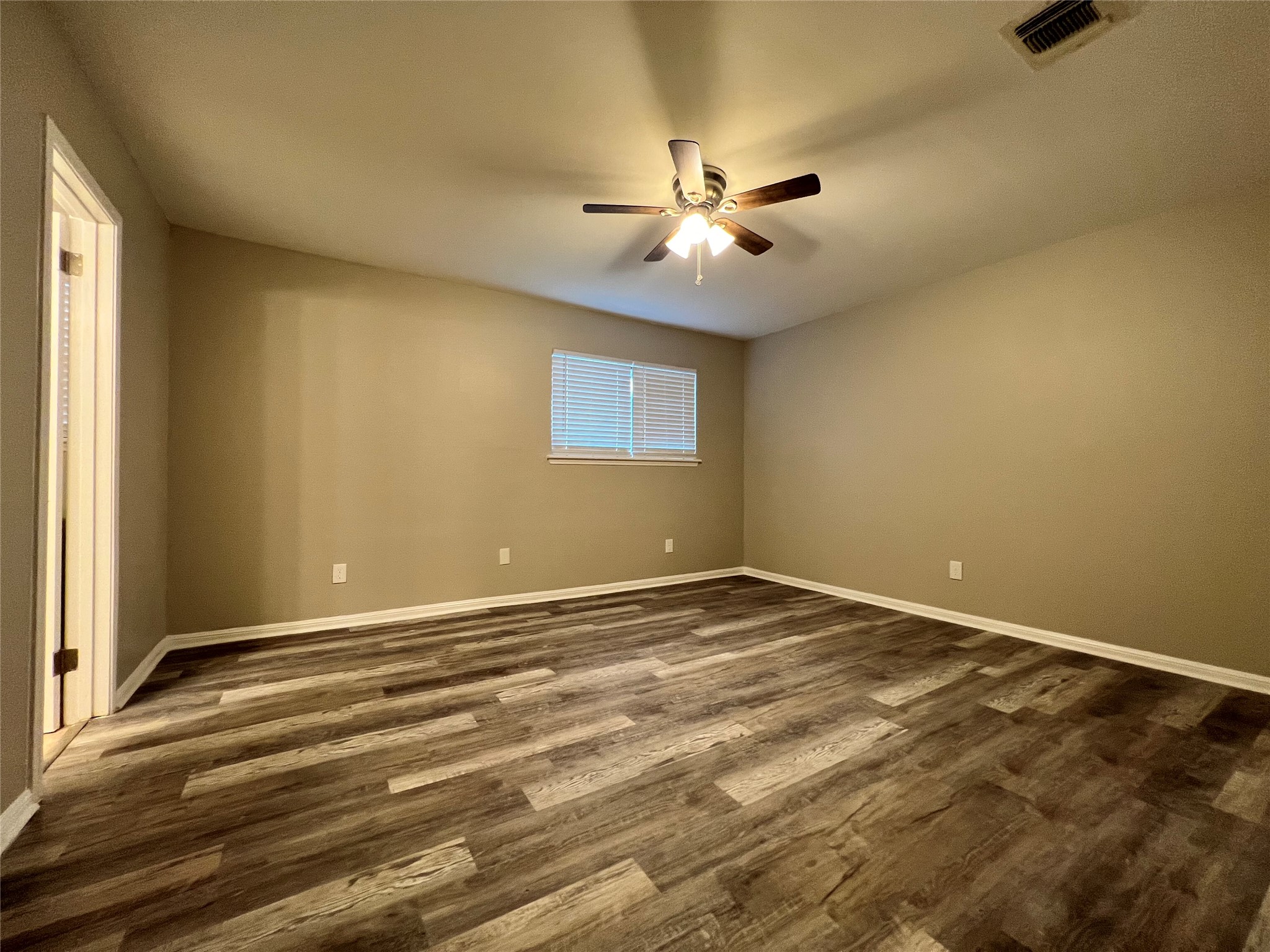 1506 Castlerock Drive Property Photo 41