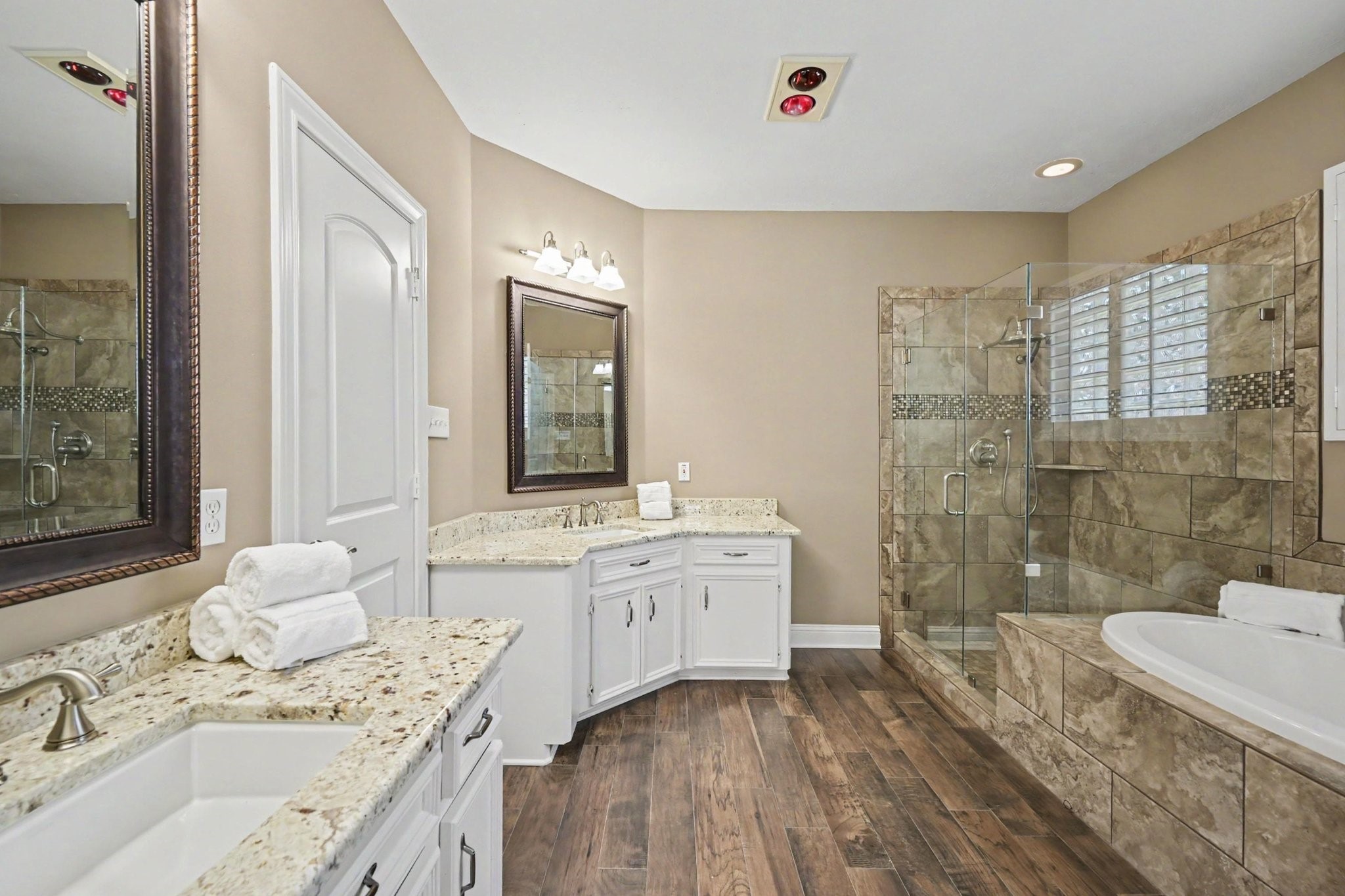 11614 Vailrun Drive Property Photo 25