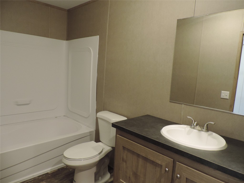 1668 Fm-2518 77 Property Photo 5