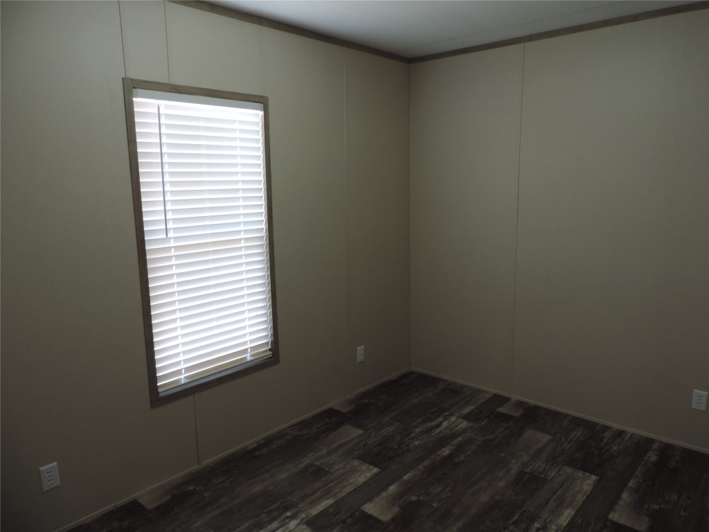 1668 Fm-2518 77 Property Photo 6