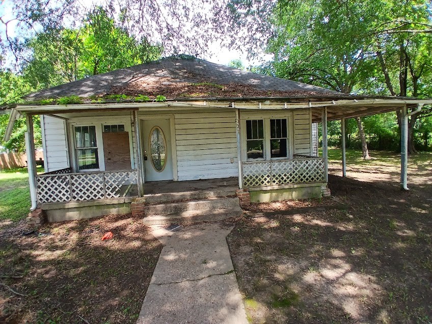 332 Houston Street