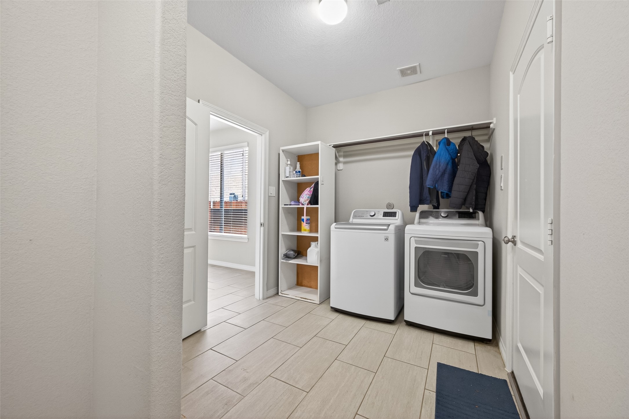 4114 Dover Harbor Lane Property Photo 10