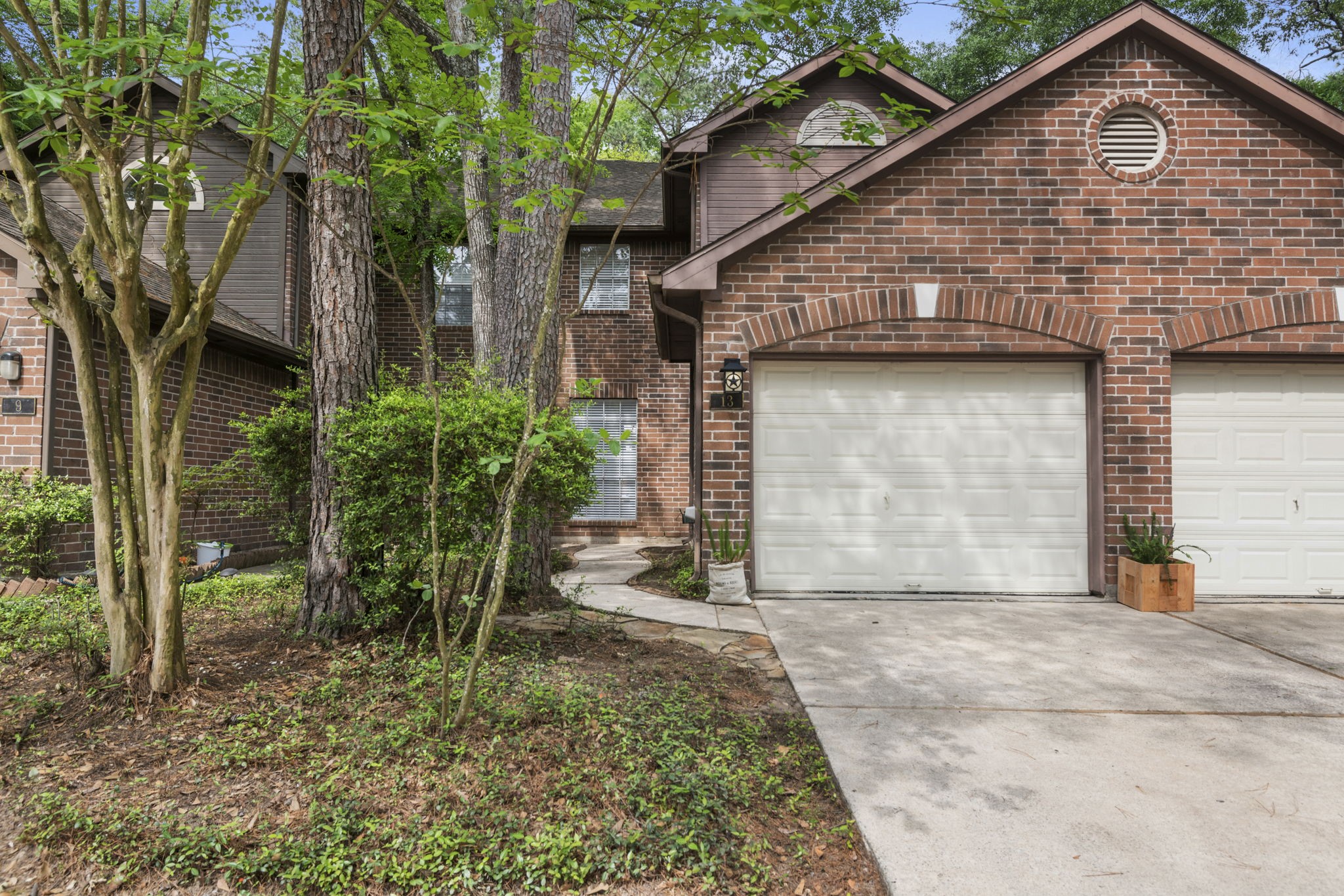 13 E Willowwood Court Property Photo 1