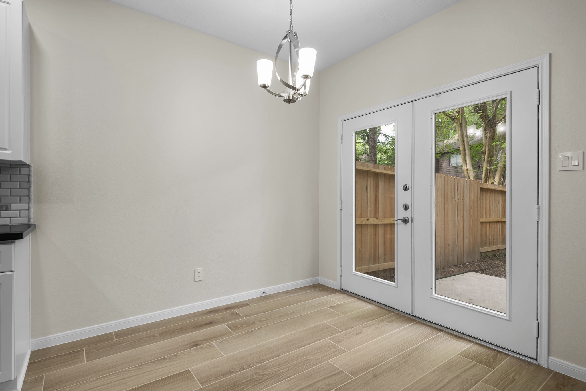 13 E Willowwood Court Property Photo 12