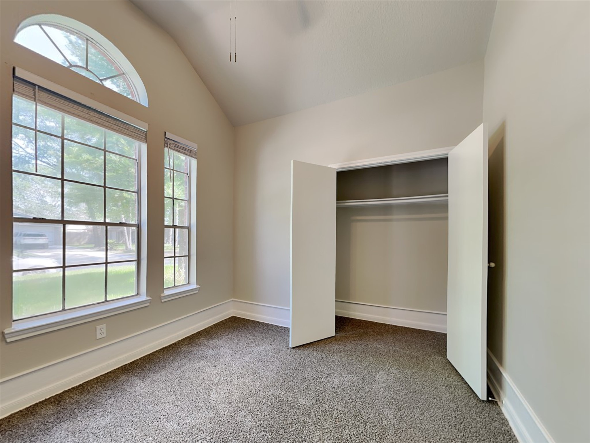 4926 Maurita Drive Property Photo 2