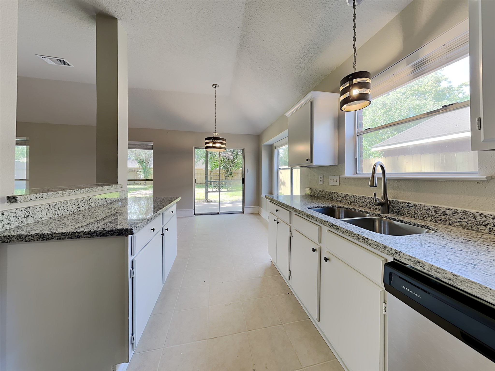 4926 Maurita Drive Property Photo 10