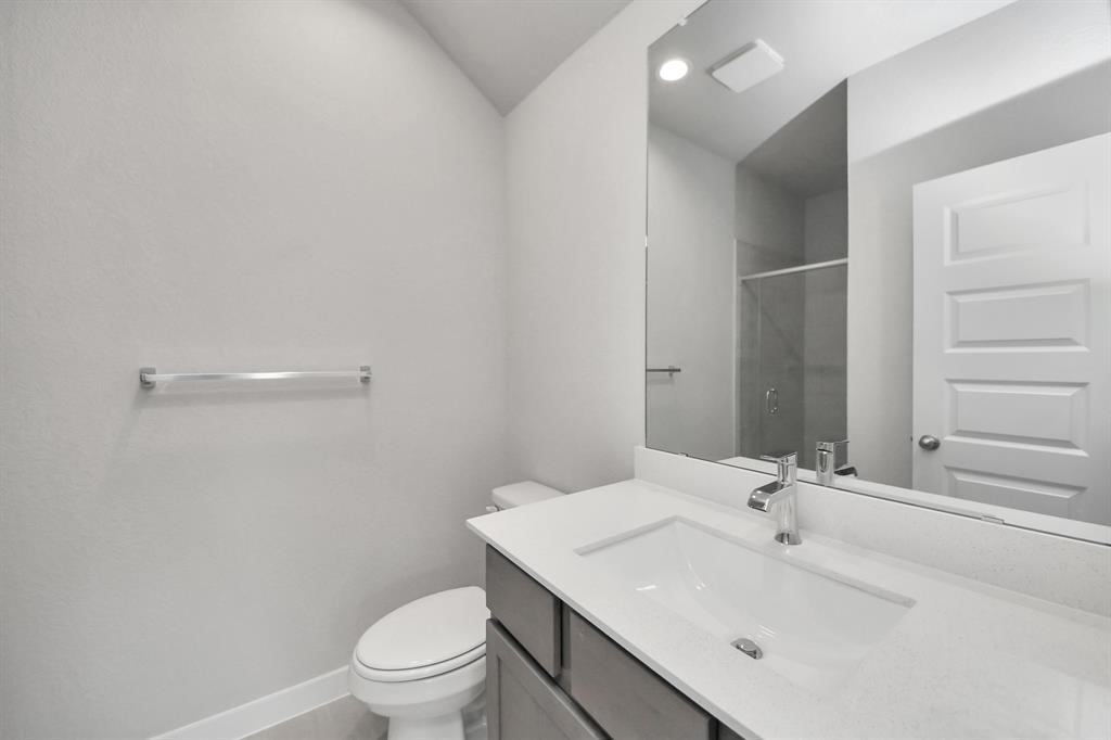 12022 Maple Oak Drive Property Photo 7