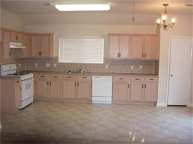29614 Legends Bend Lane Property Photo 2