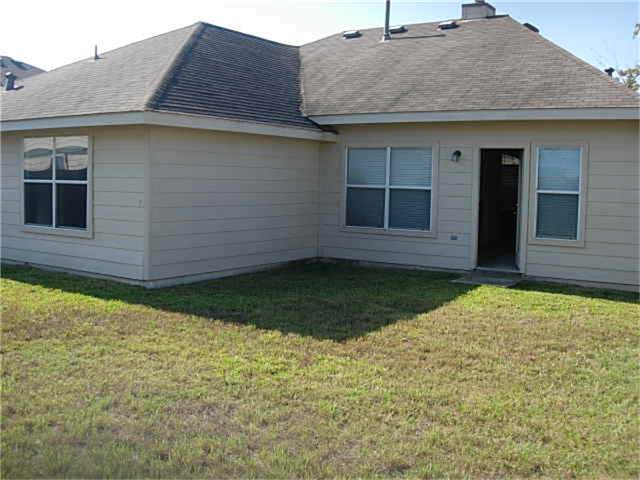 29614 Legends Bend Lane Property Photo 9
