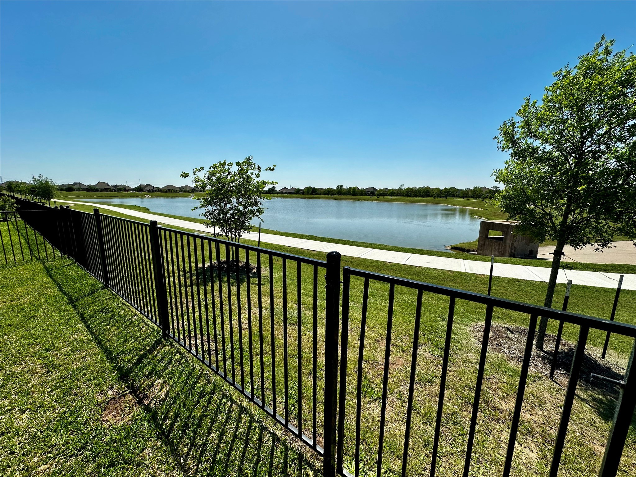 8710 Winters Edge Road Property Photo 2