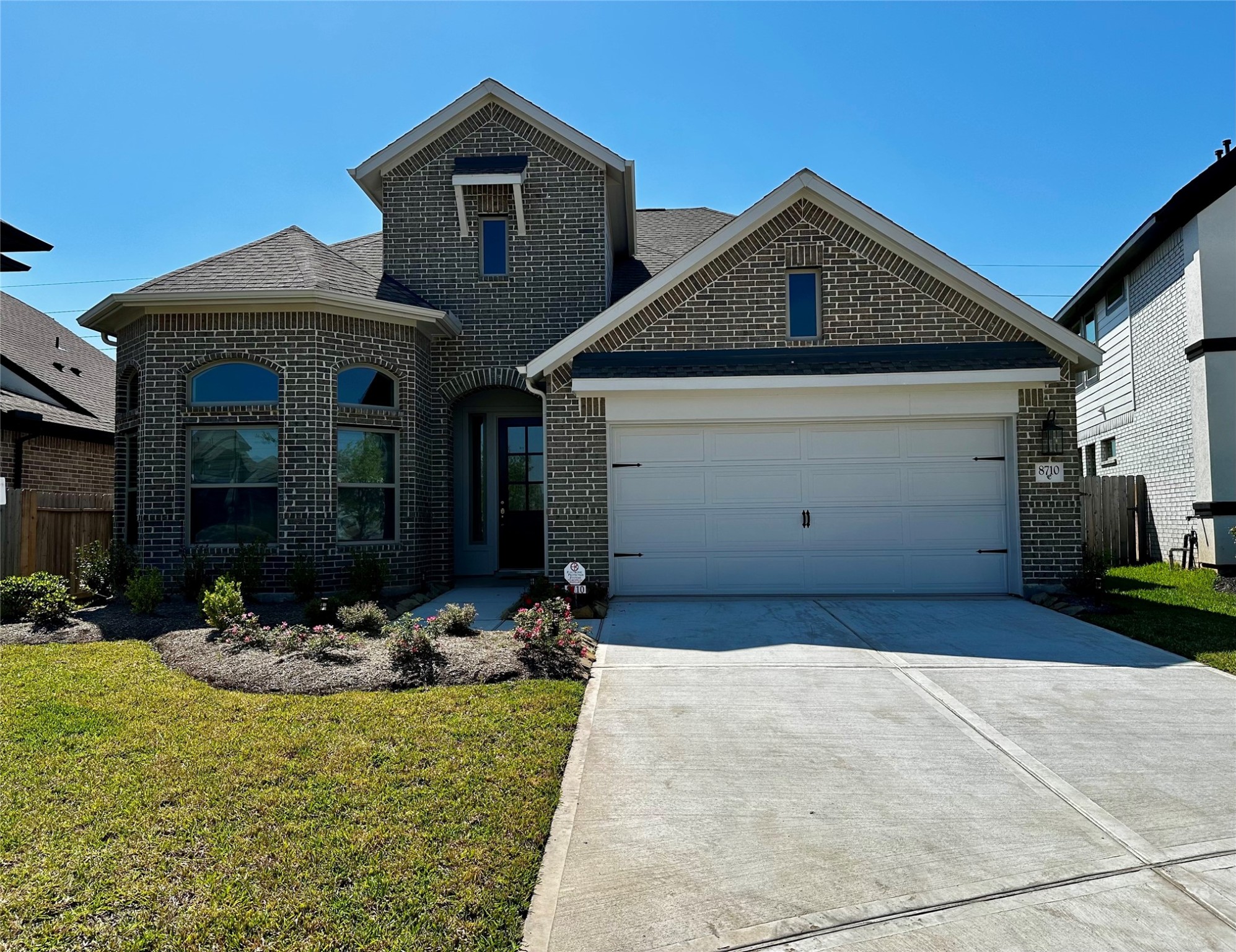 8710 Winters Edge Road Property Photo 3