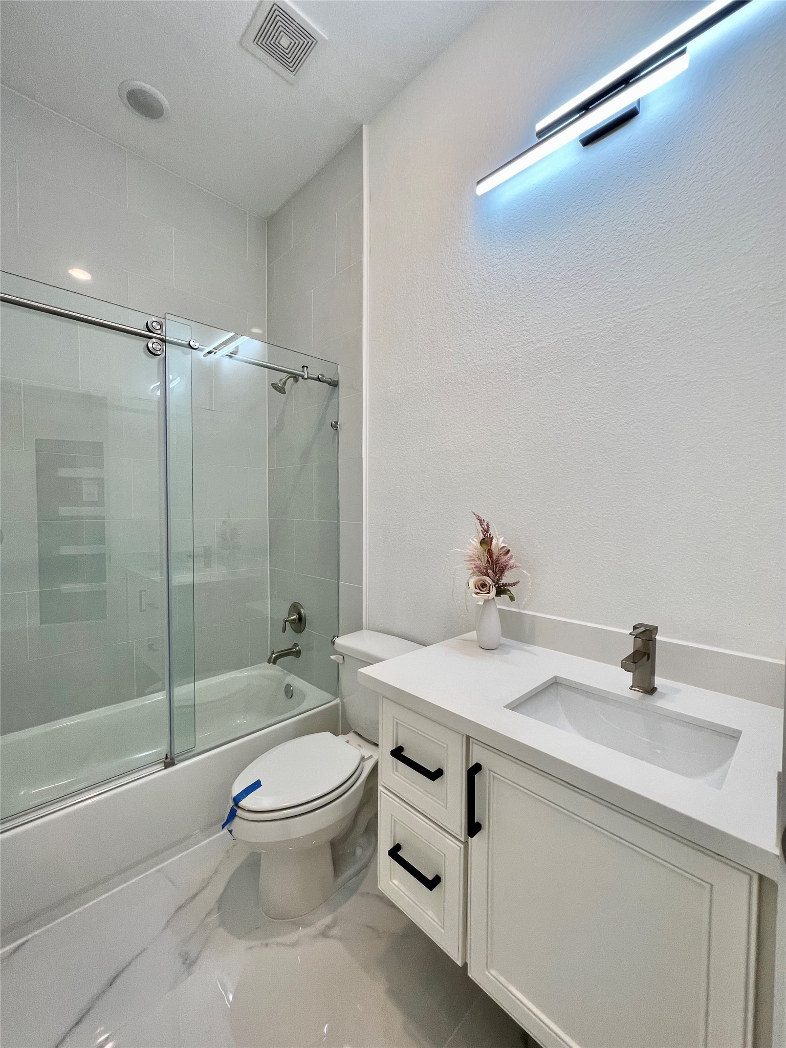 10127 Grover Ln Property Photo 4