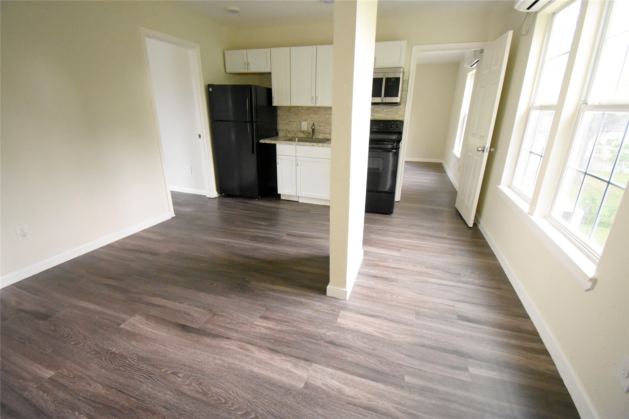 3218 Alabama Street B Property Photo 3