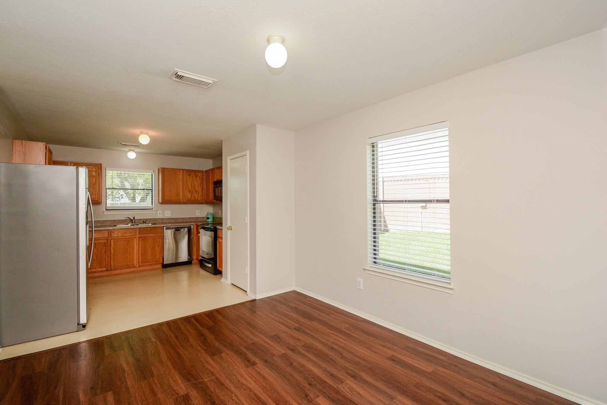 6835 Lower Arrow Dr Drive Property Photo 7