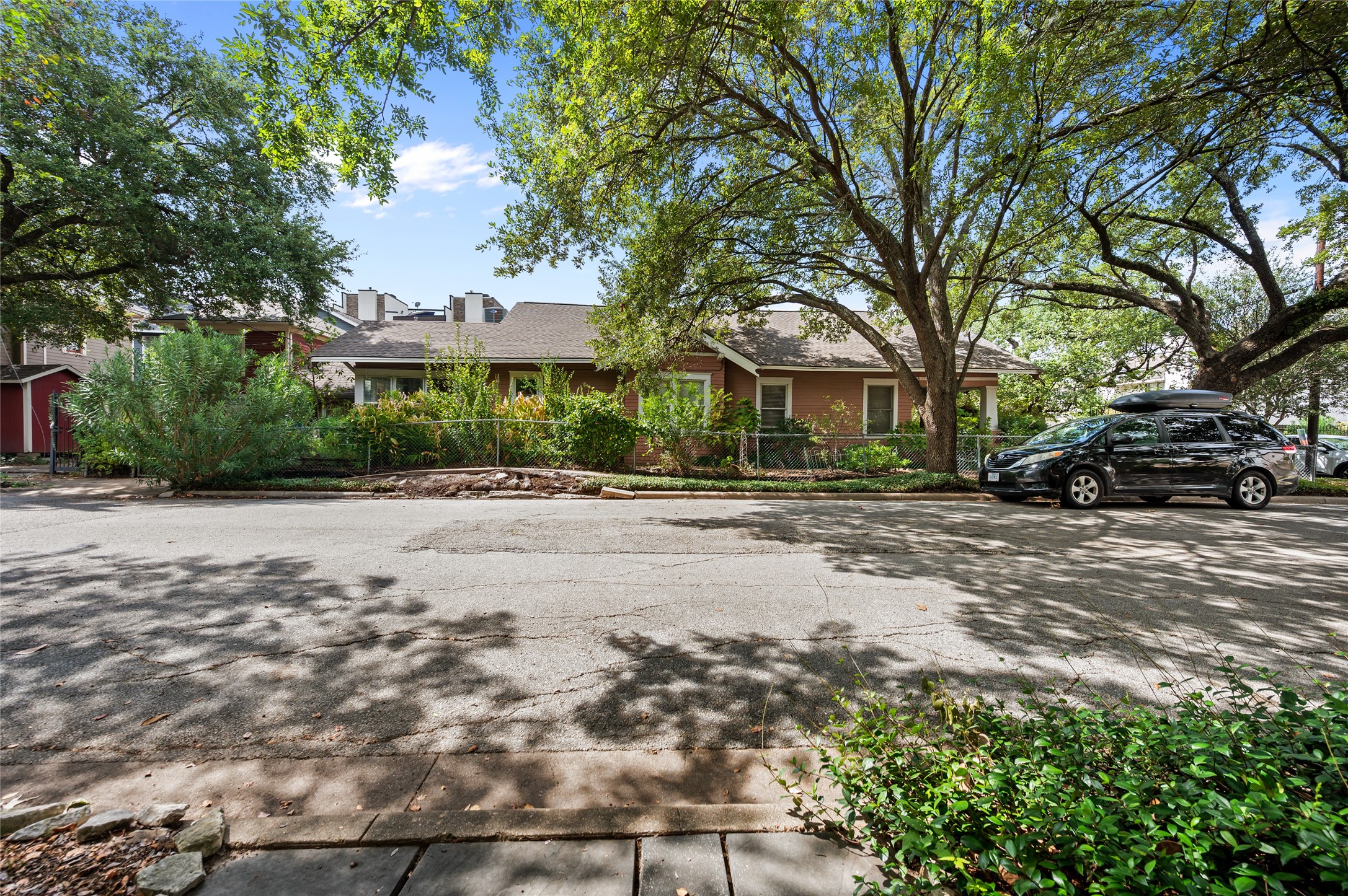 603 Welch Street Property Photo 5