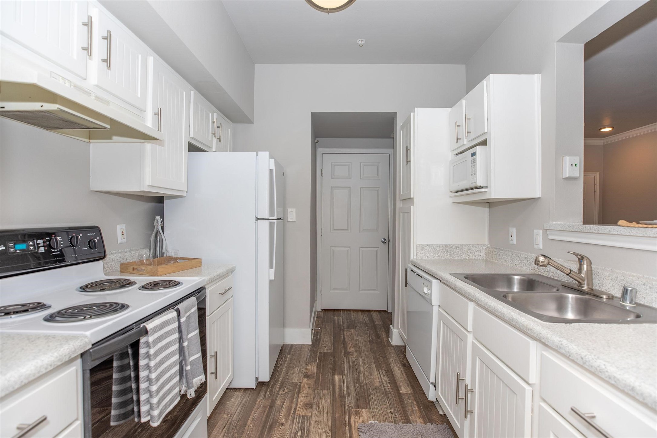 19100 N Glenwest Drive 226 Property Photo 13