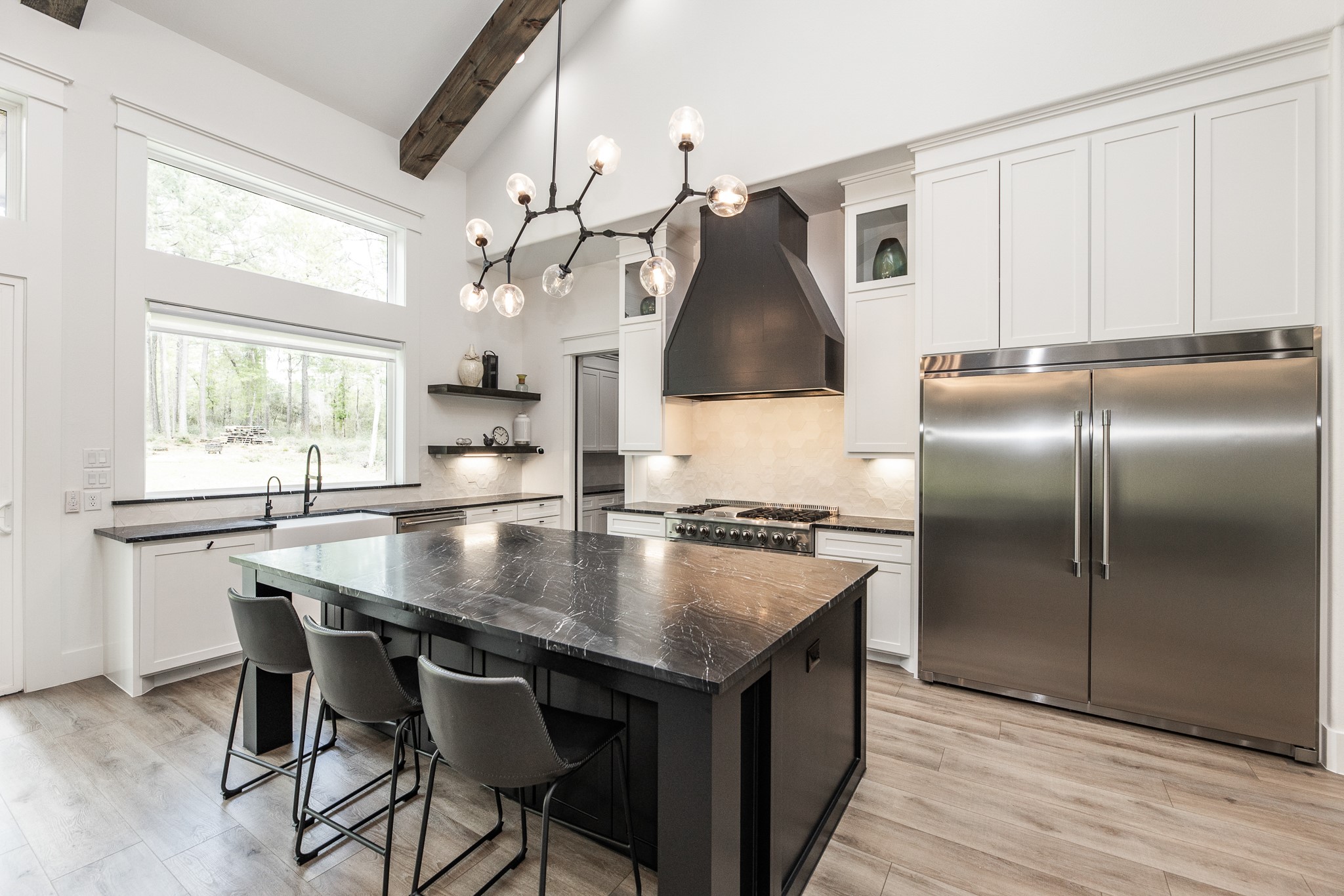 10433 Wagon Pass Trail Property Photo 8