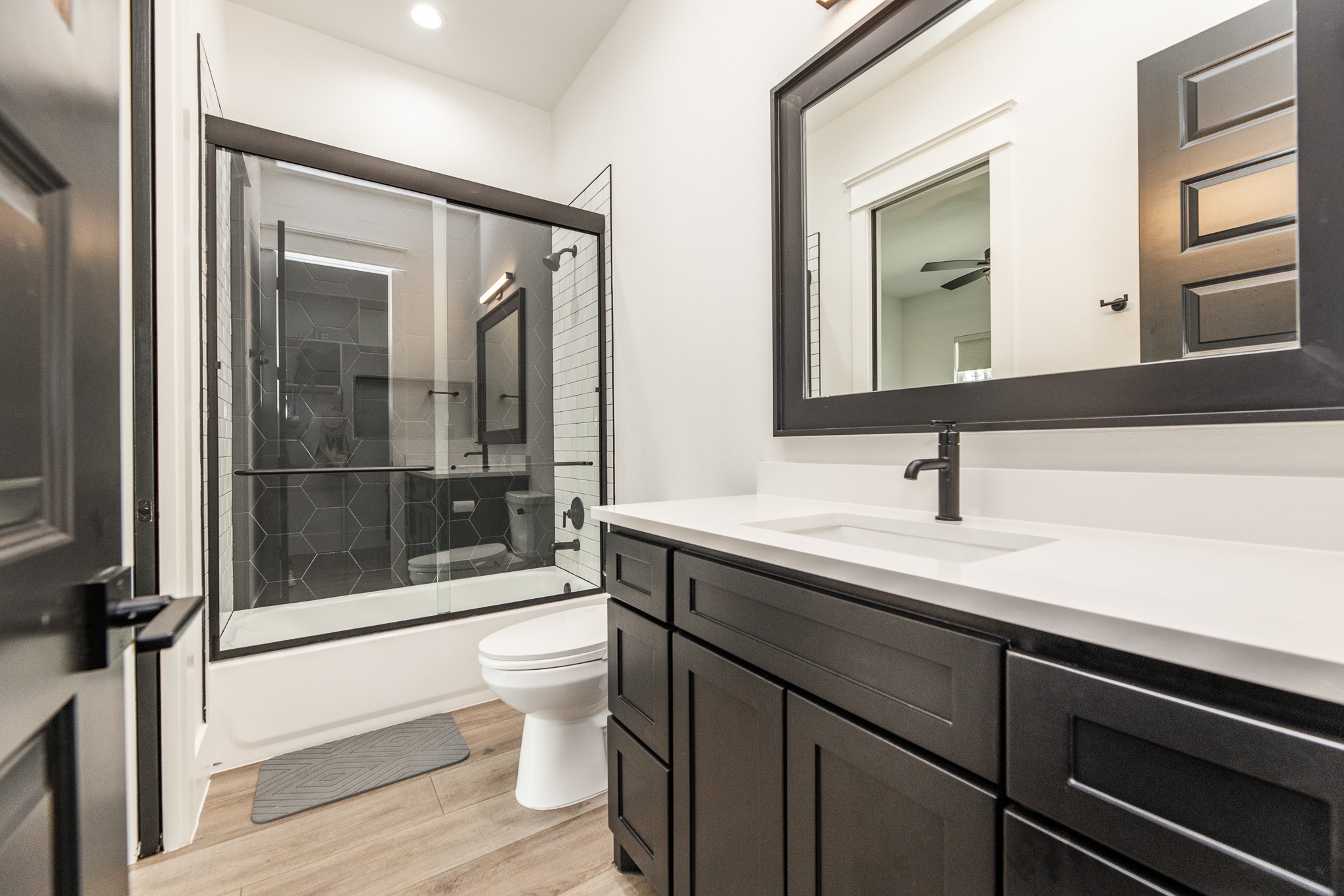 10433 Wagon Pass Trail Property Photo 33