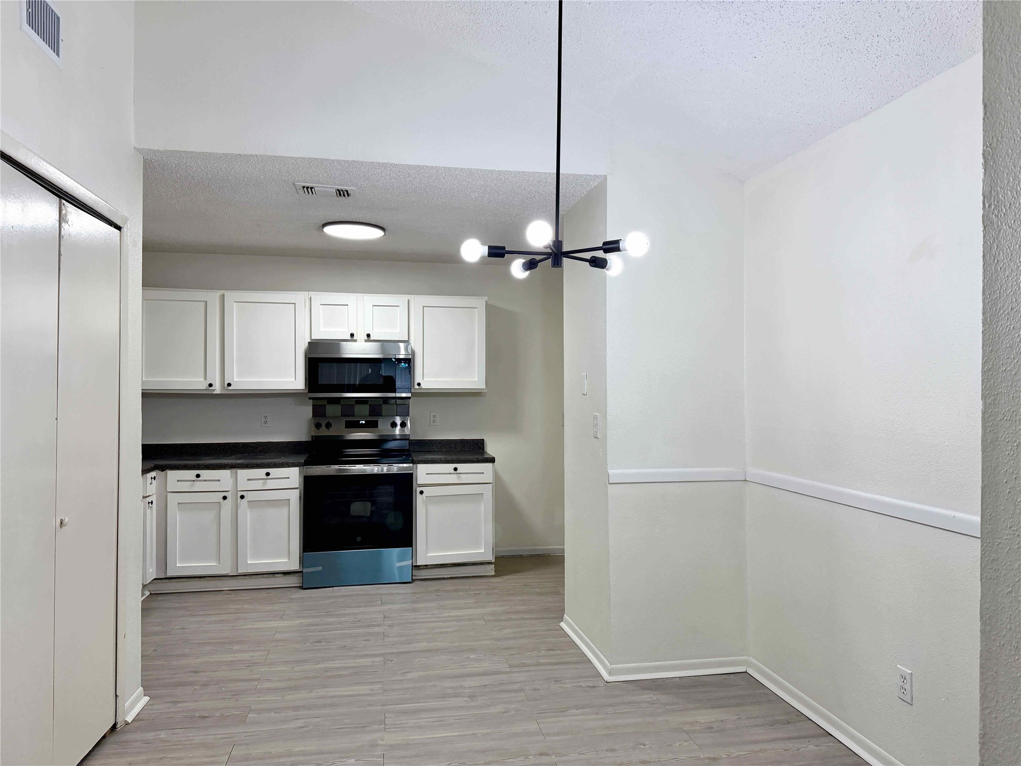 23215 Tree House Lane Property Photo 3