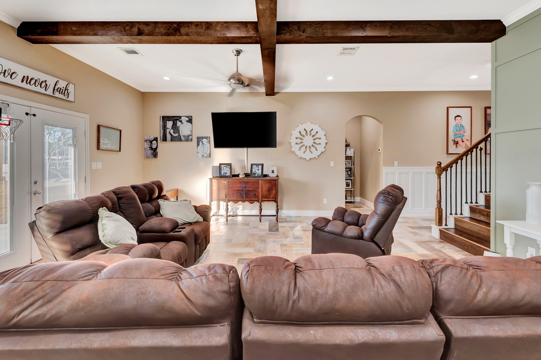 804 Catclaw Lane Property Photo 9