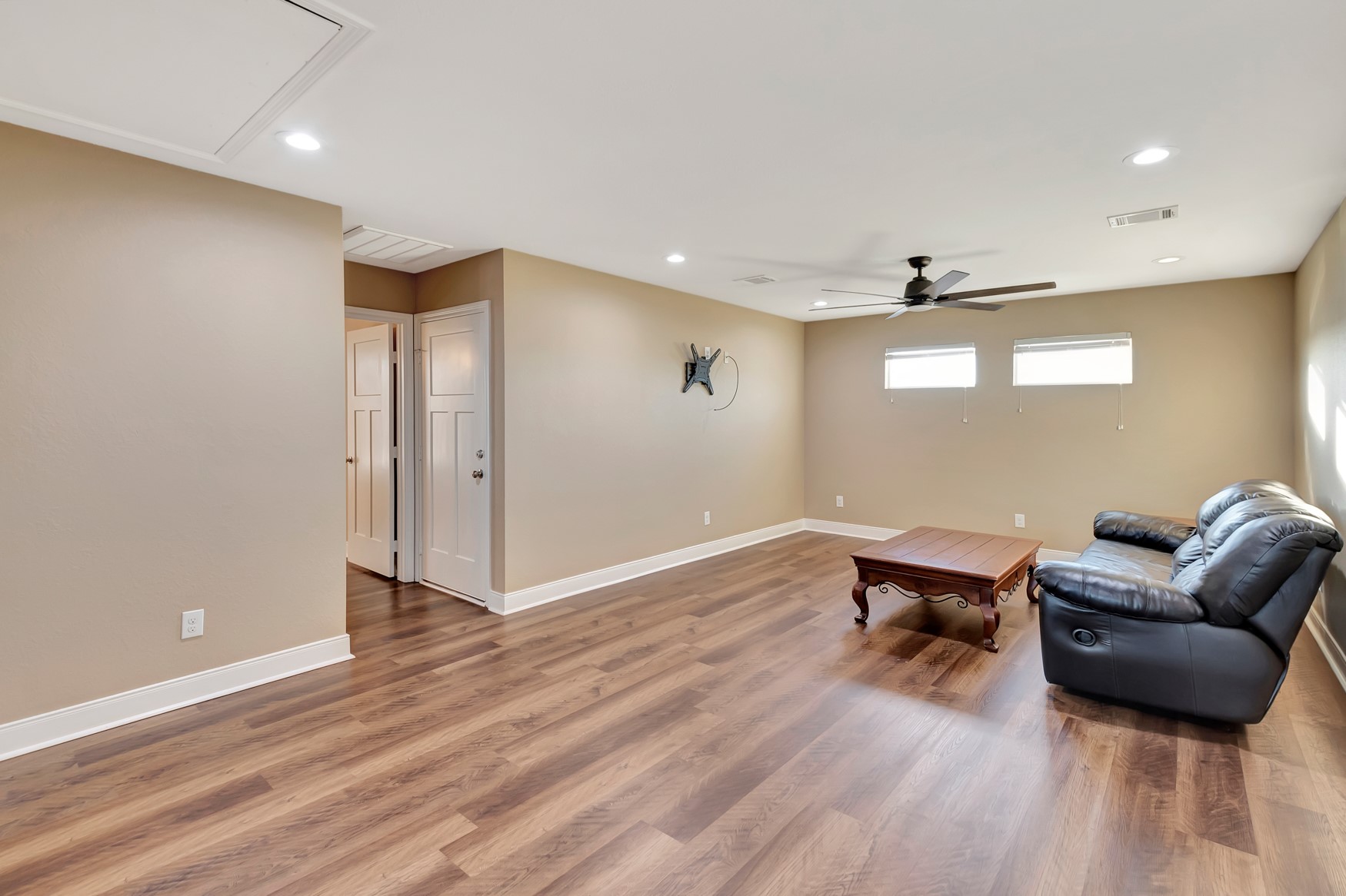 804 Catclaw Lane Property Photo 38