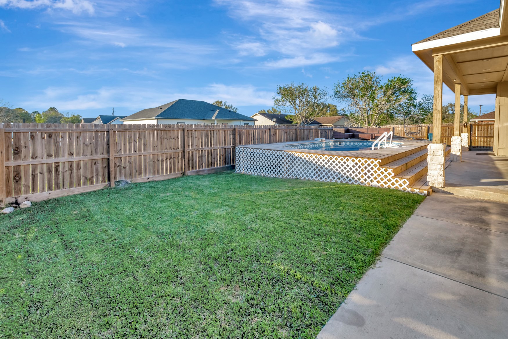 804 Catclaw Lane Property Photo 47