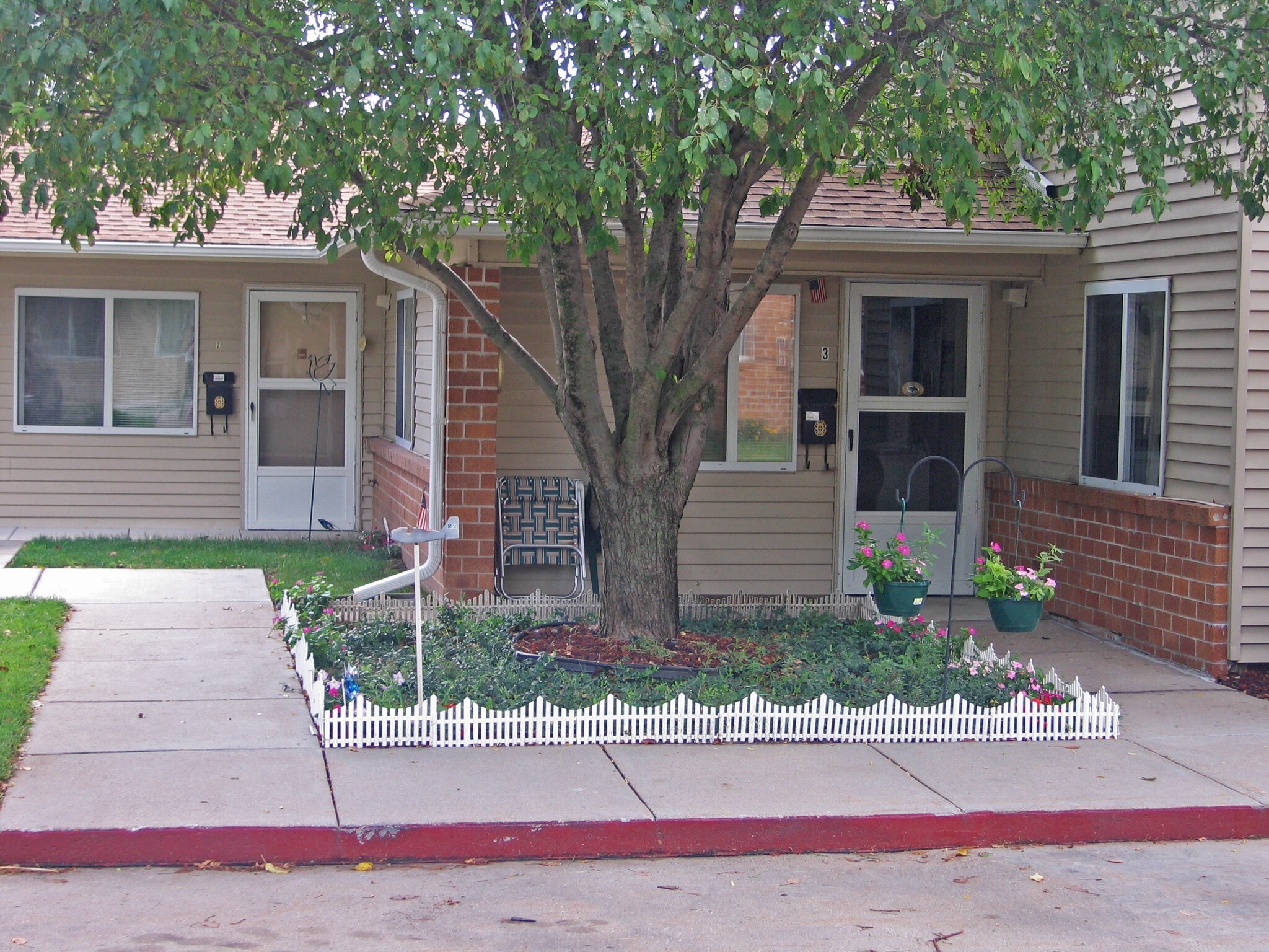 711 Nuckolls St Property Photo 3