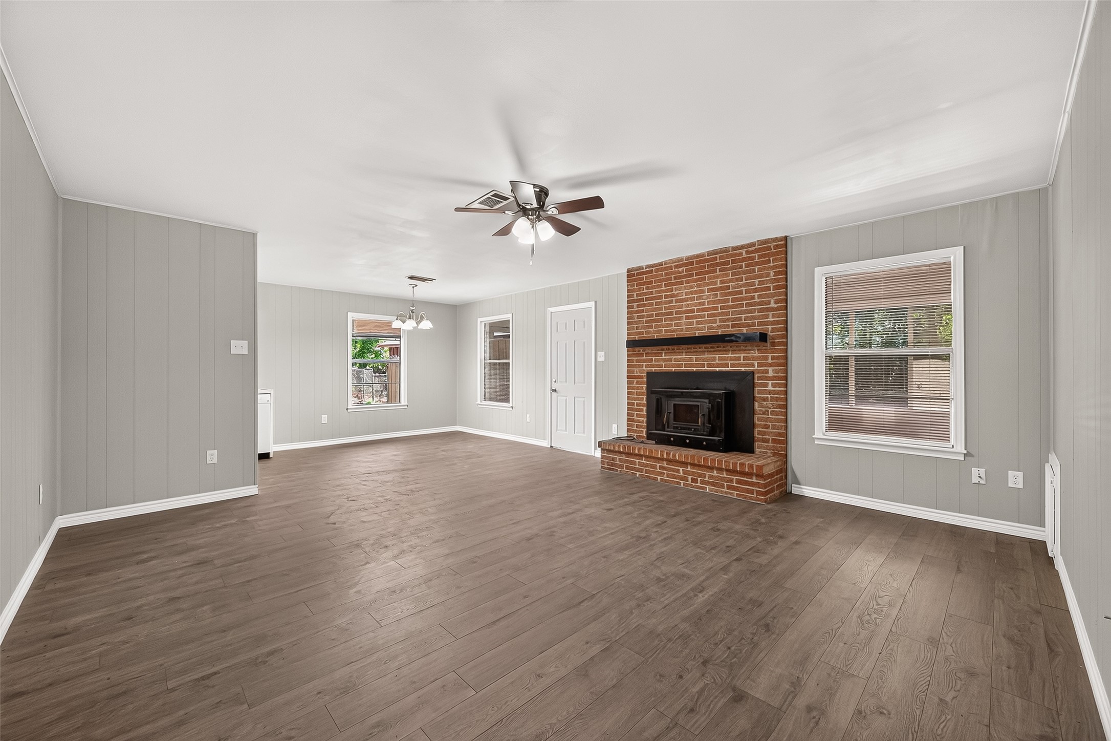 611 Dogwood Trail Property Photo 4