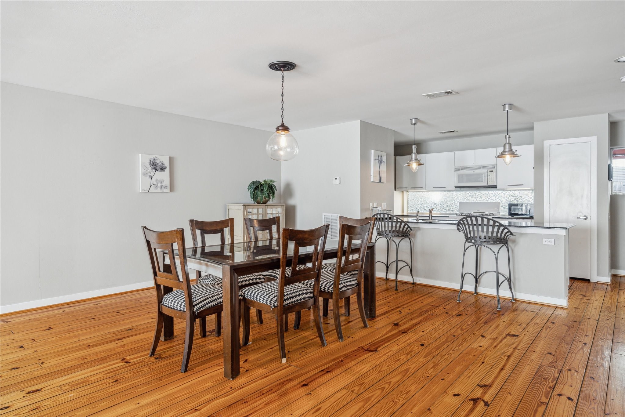 6111 Gehring Street Property Photo 2