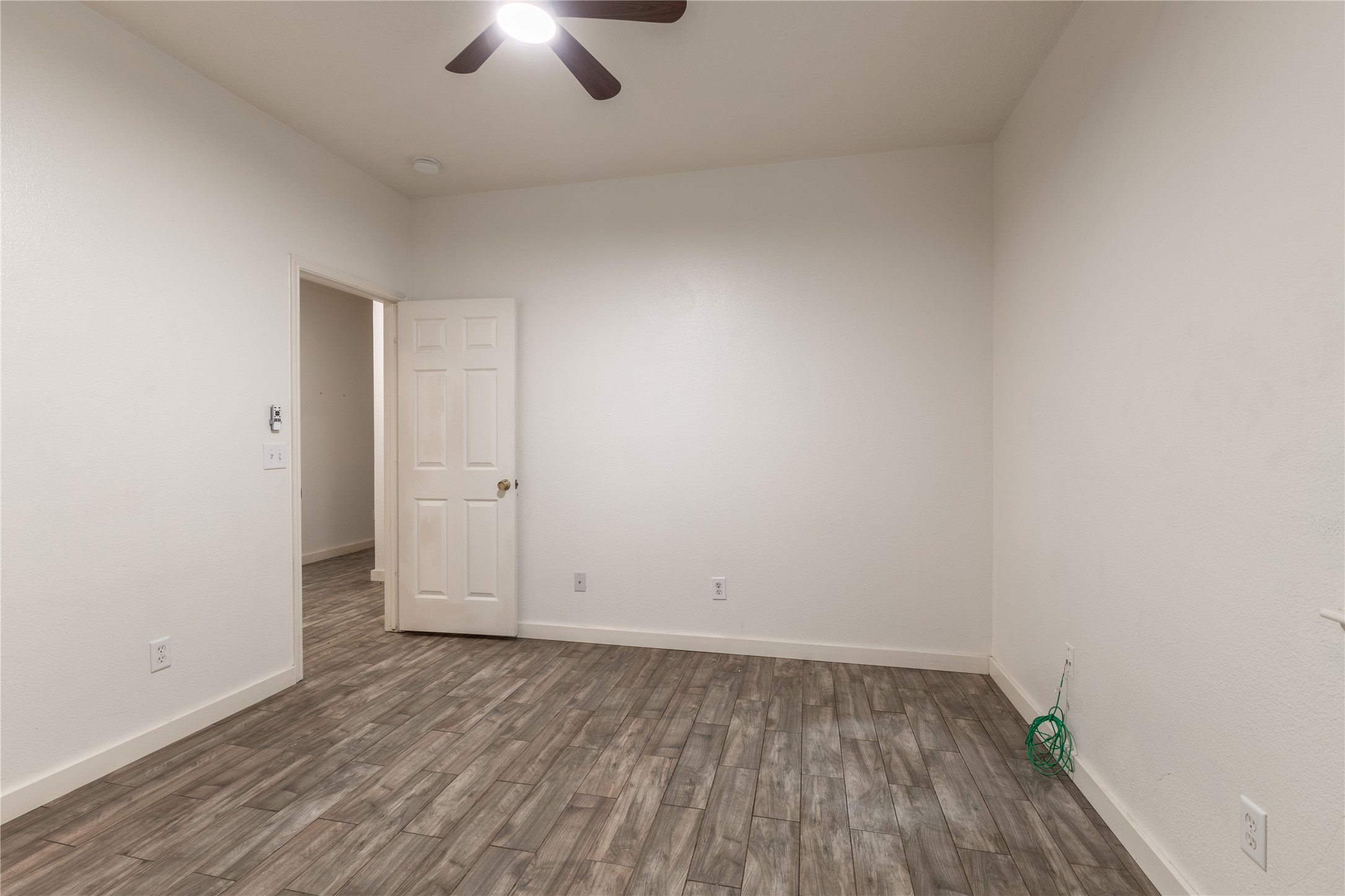 20018 Rolling Hills Lane Property Photo 12