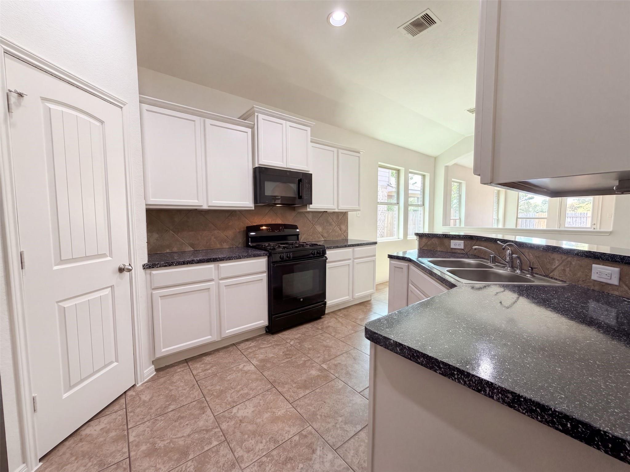 23615 Stargazer Point Property Photo 2