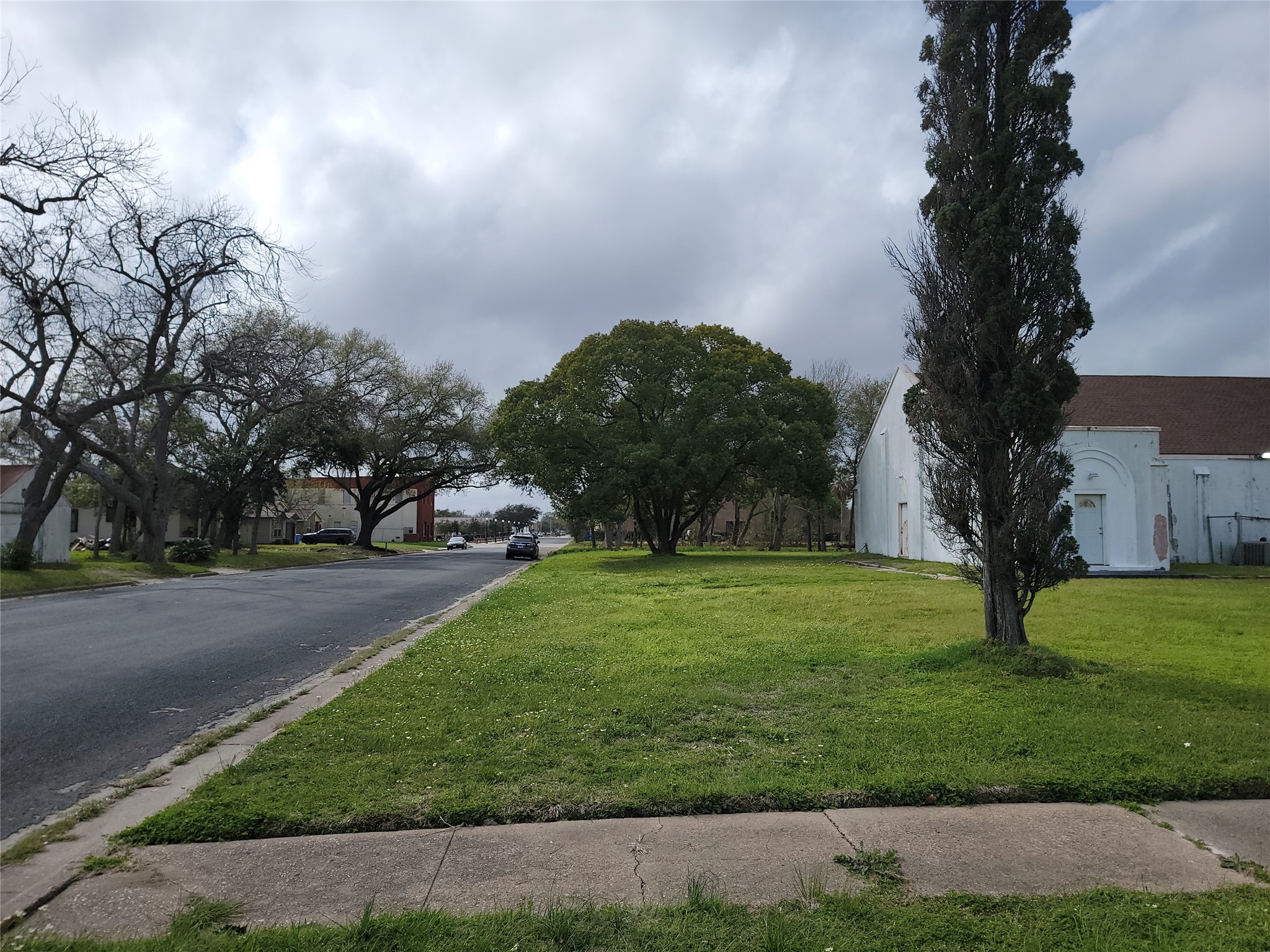 410 8th Avenue North Property Photo 7