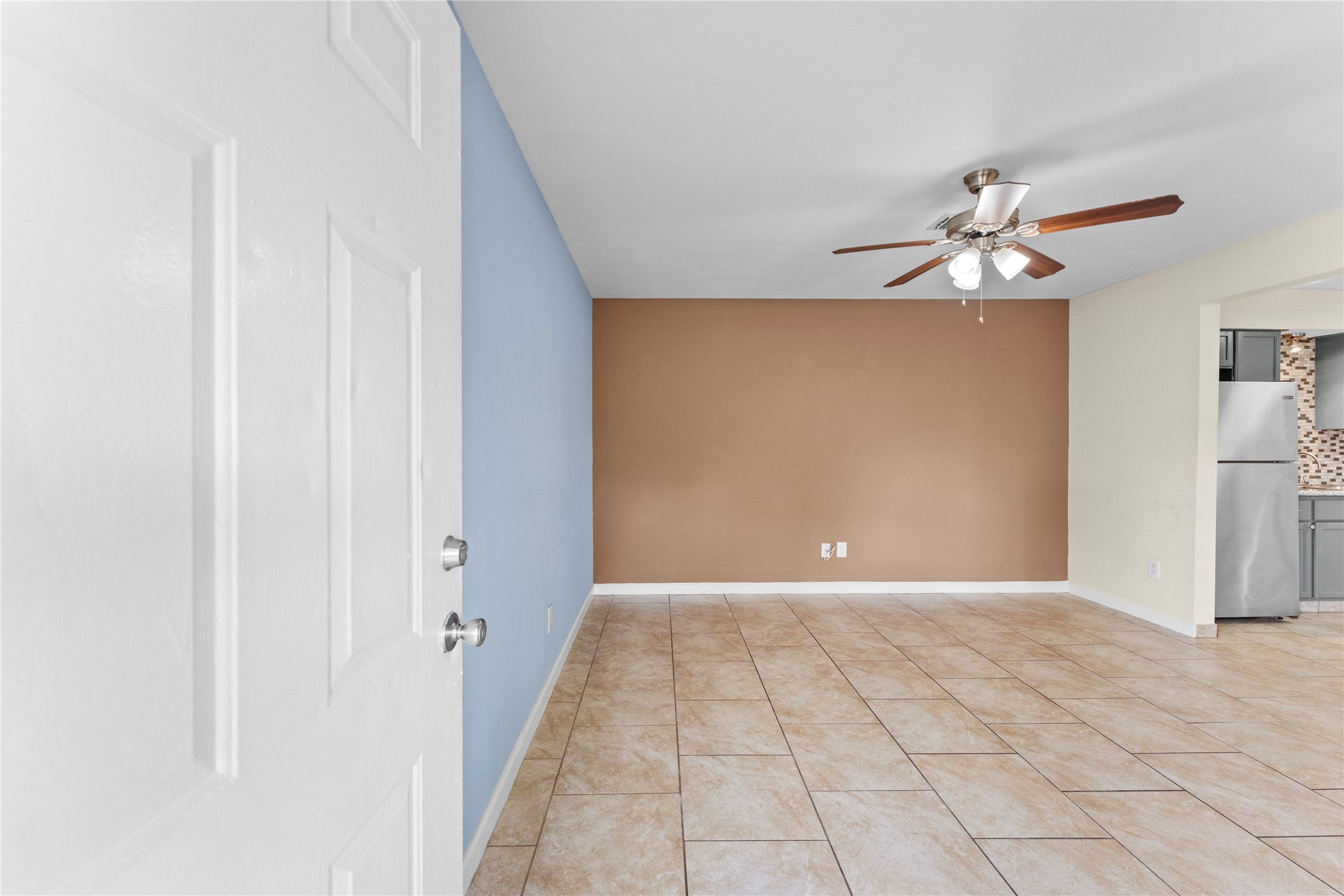 5035 Reno Drive Property Photo 4