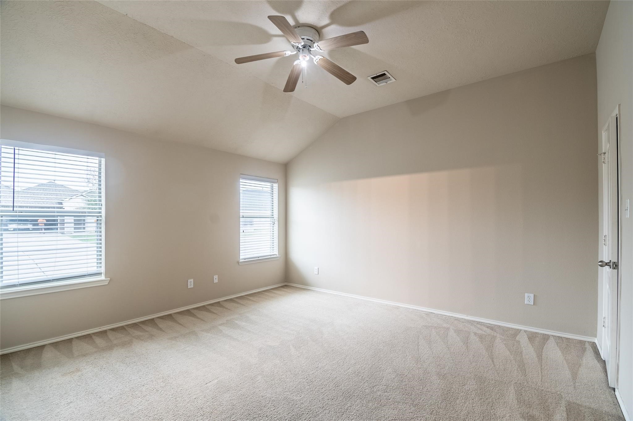 24622 Colonial Birch Lane Property Photo 17