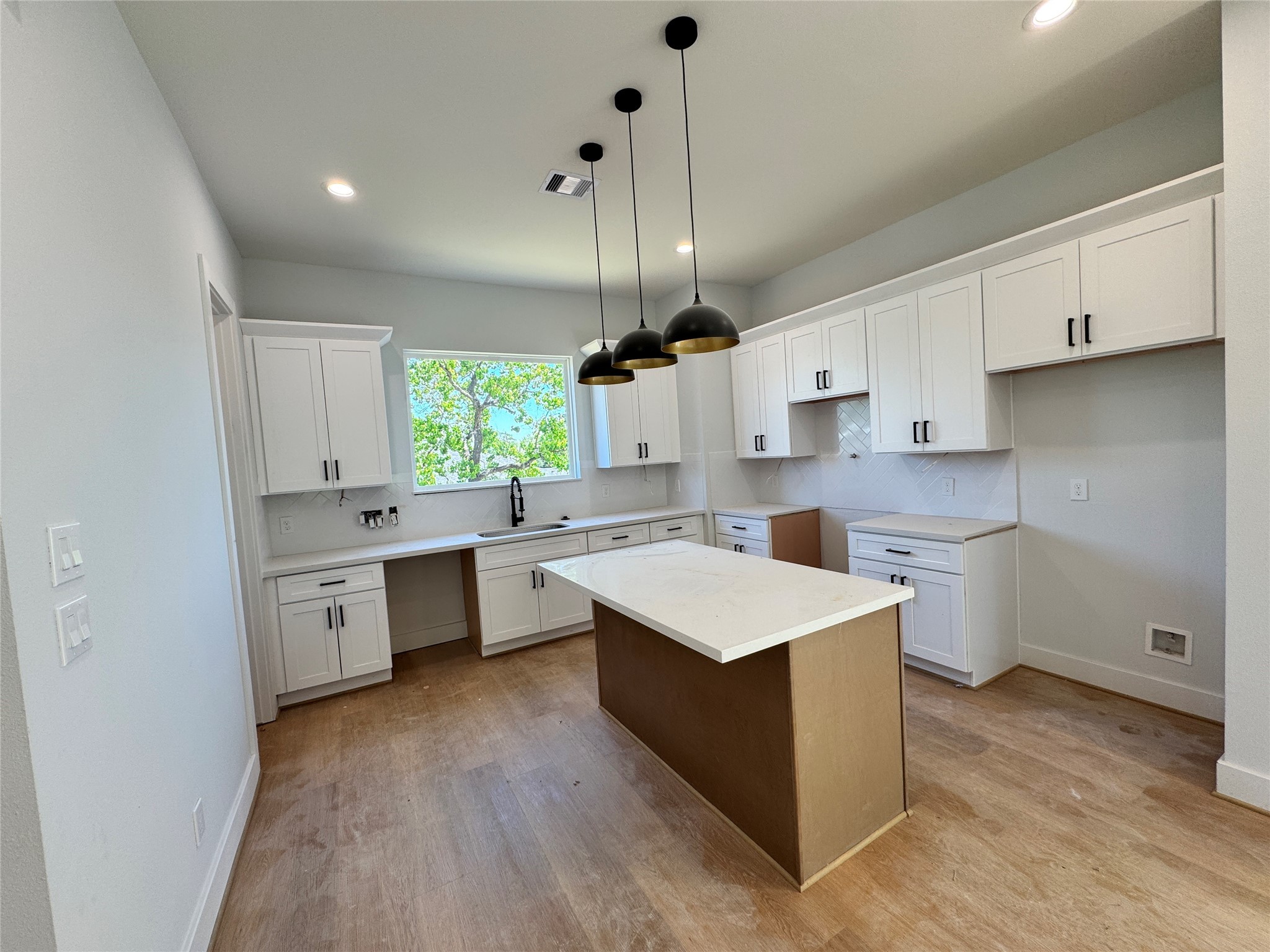 7229 Tierwester Street Property Photo 22