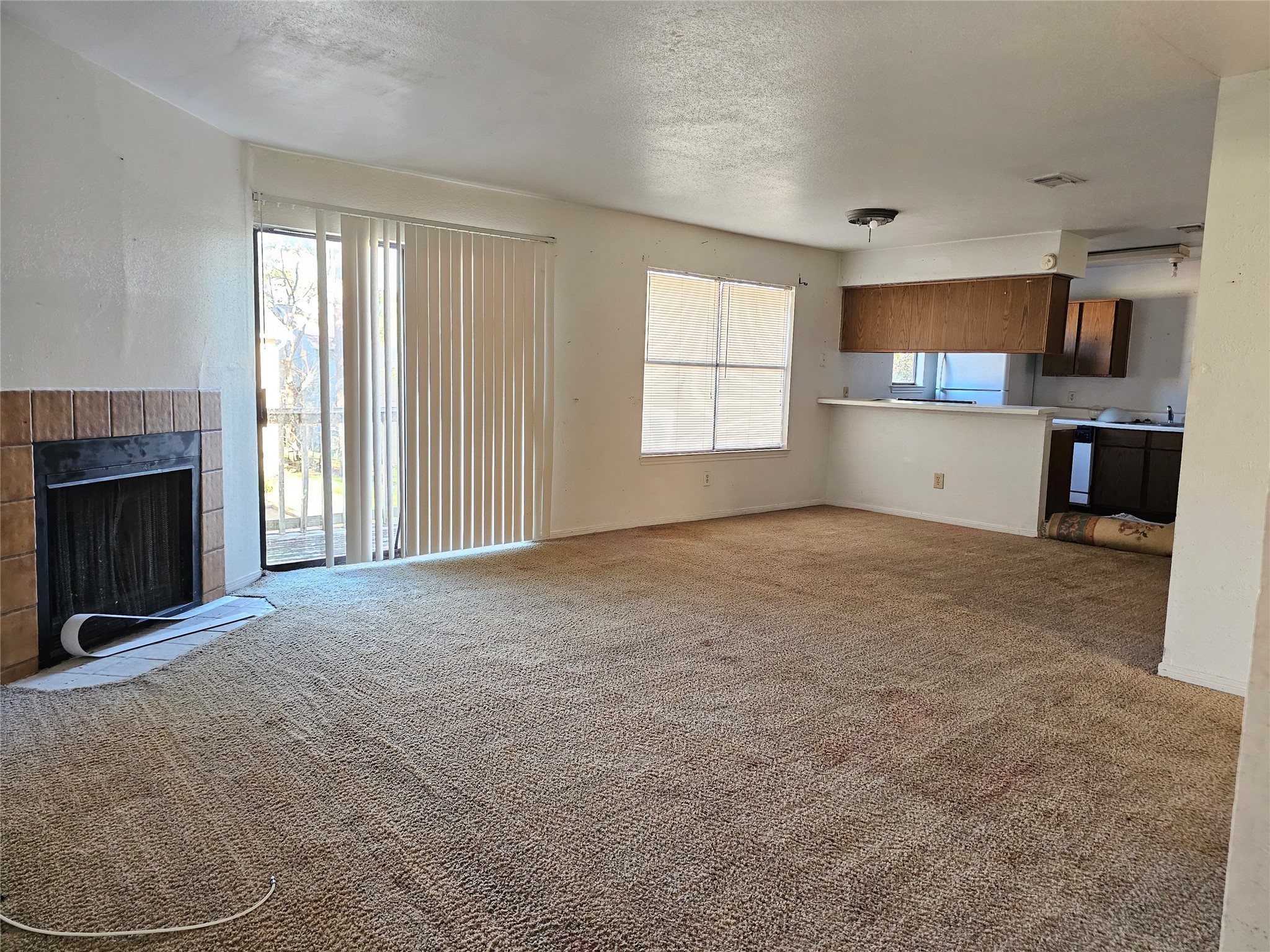 3213 Hirschfield Road C Property Photo 2