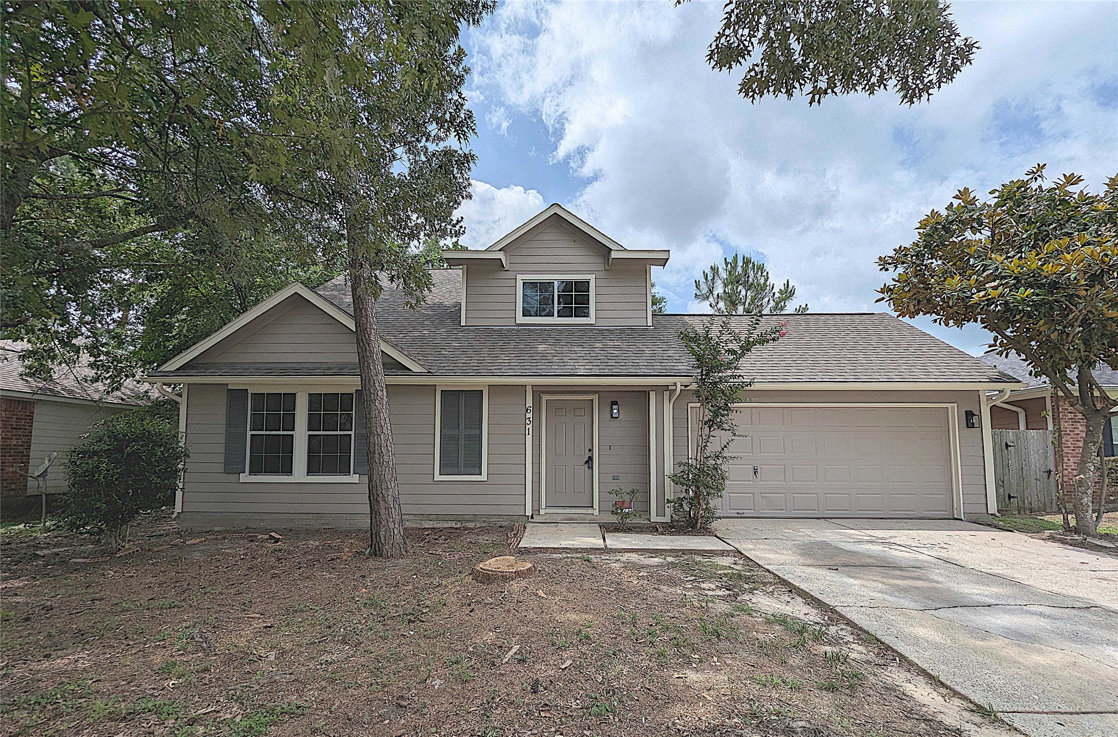 631 Aweigh Drive Property Photo 1